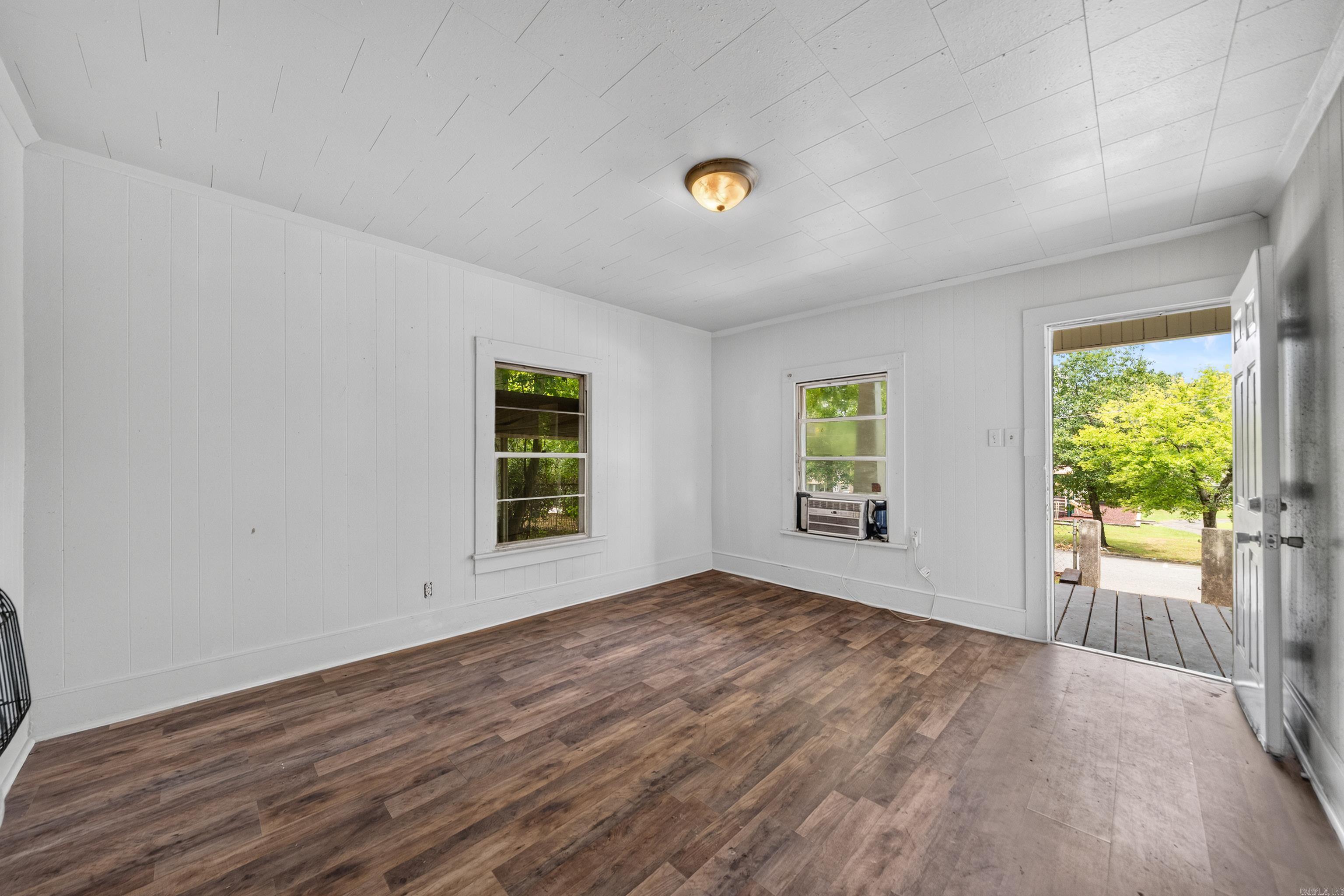 SOUTH HOT SPRINGS ADDITION - Residential