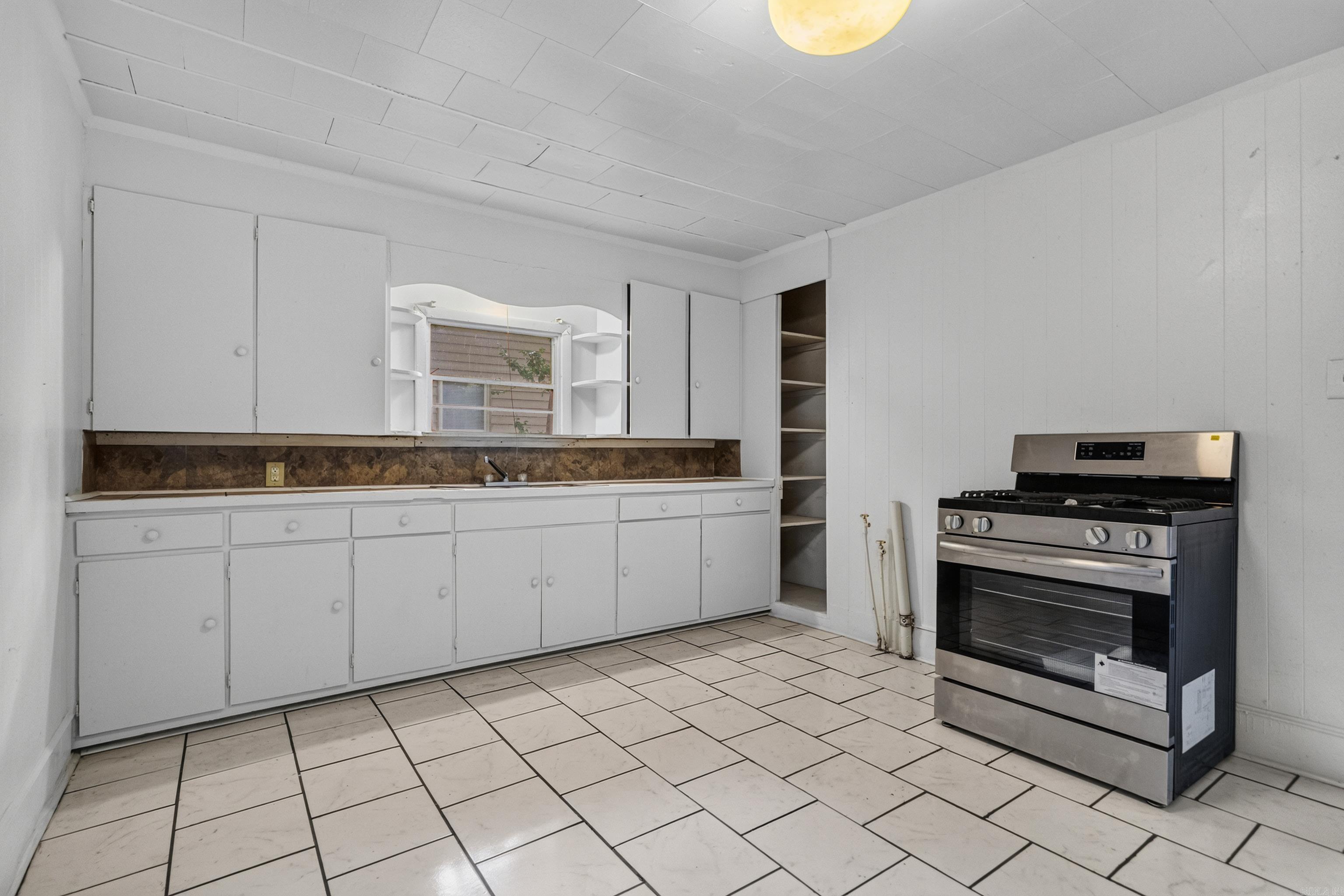 SOUTH HOT SPRINGS ADDITION - Residential