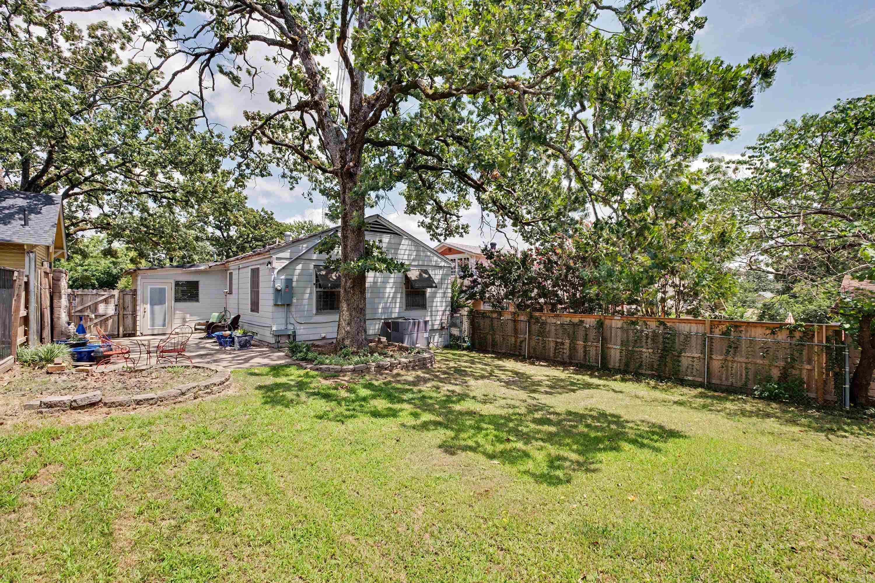 STIFFTS C S - Residential