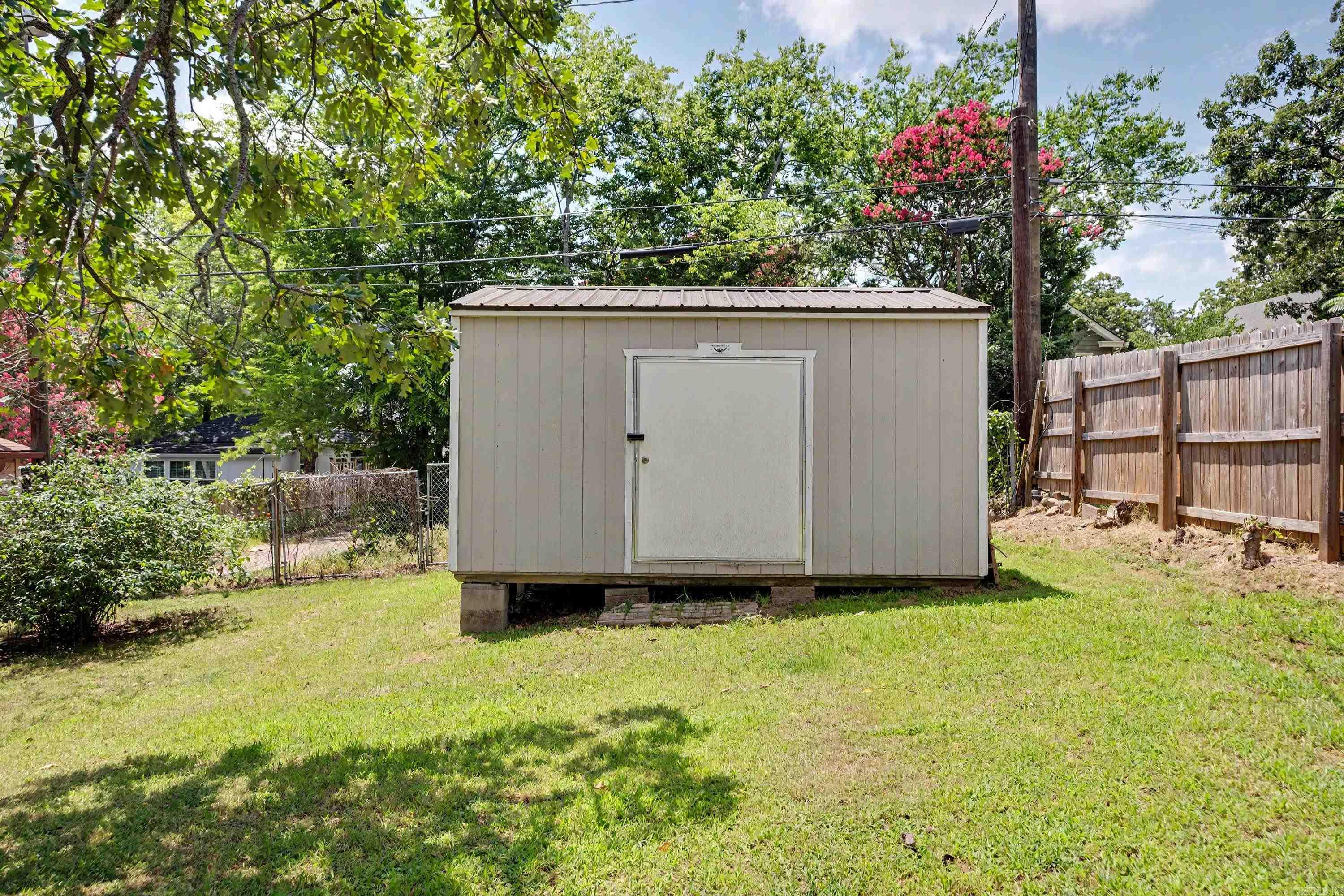 STIFFTS C S - Residential