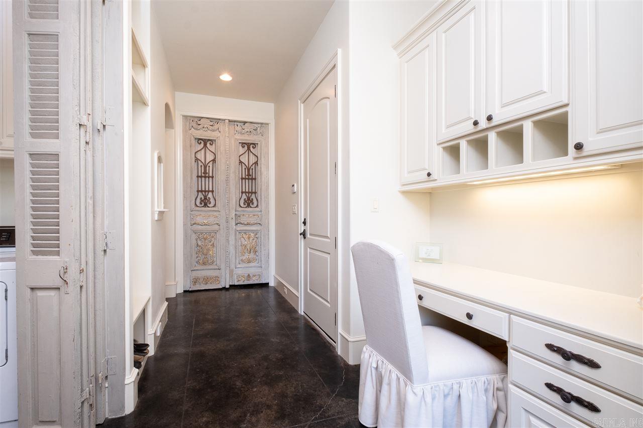 CHENAL DOWNS - Residential