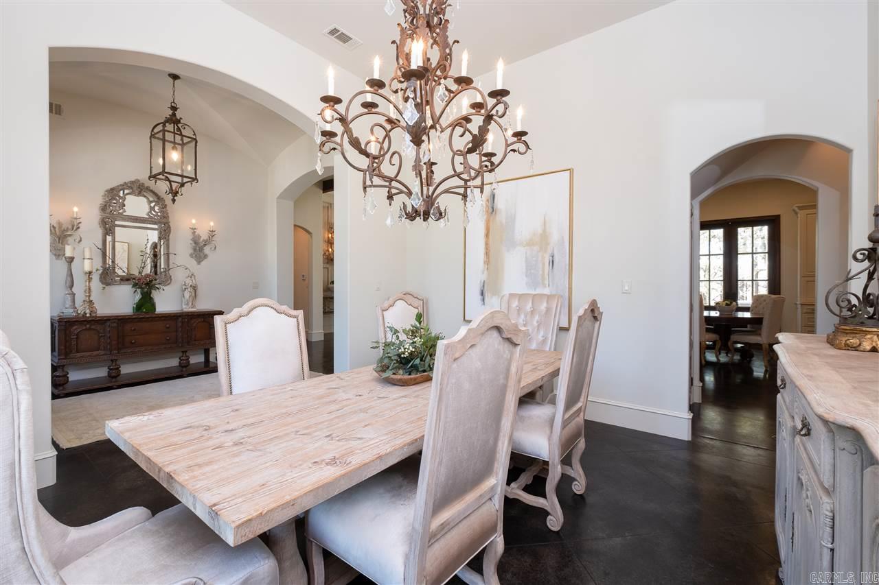 CHENAL DOWNS - Residential