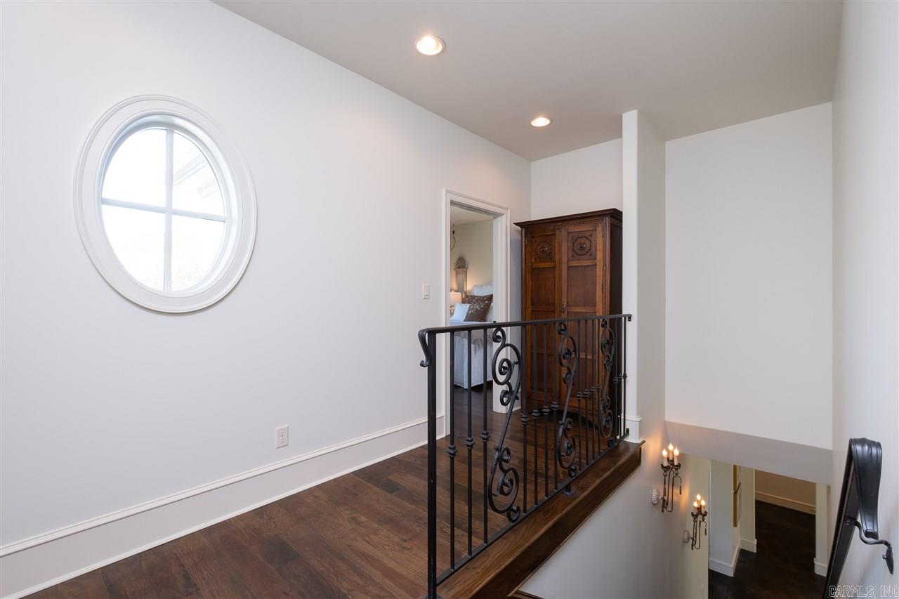 CHENAL DOWNS - Residential