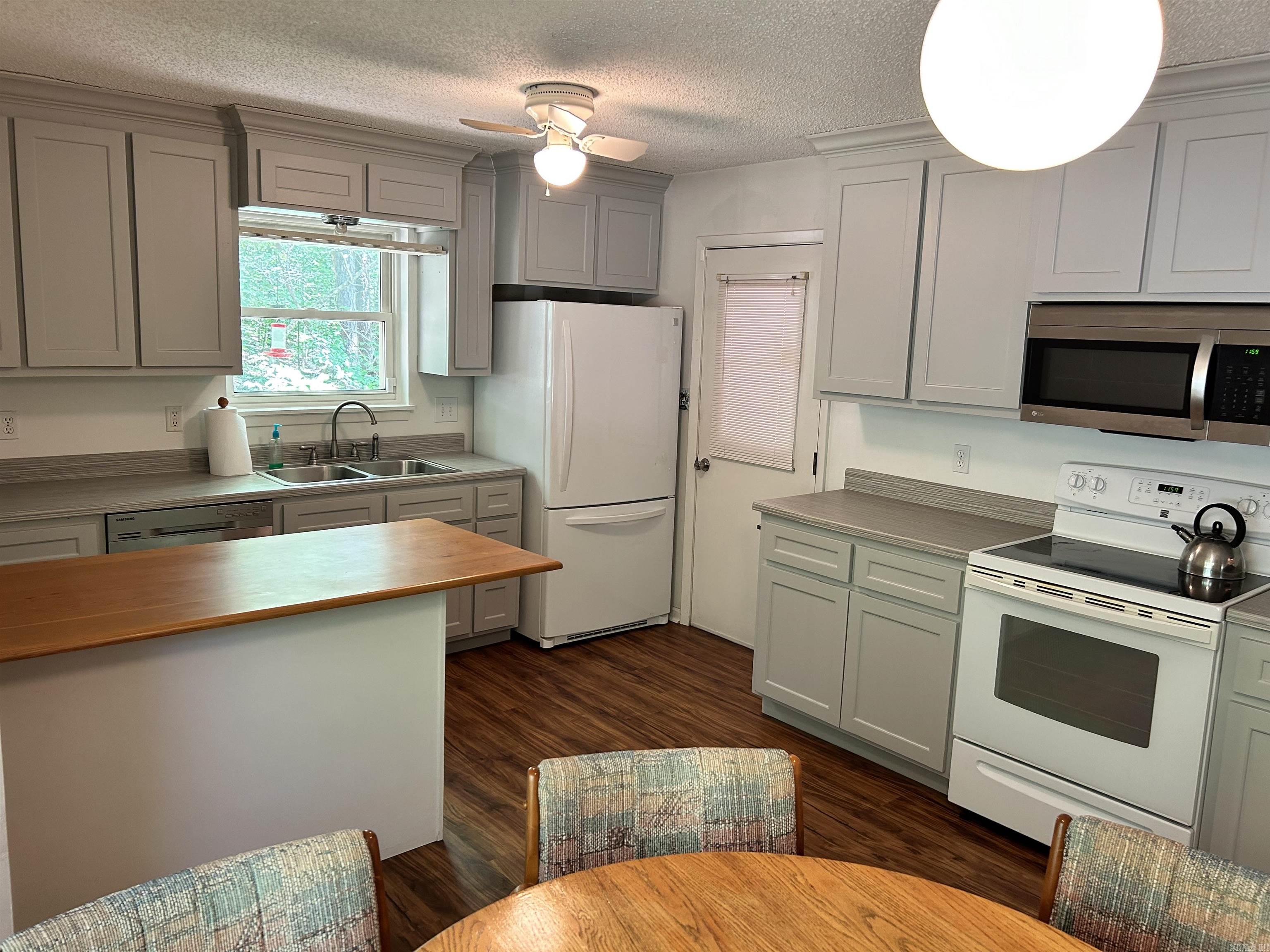 Chelesa Glade - Residential