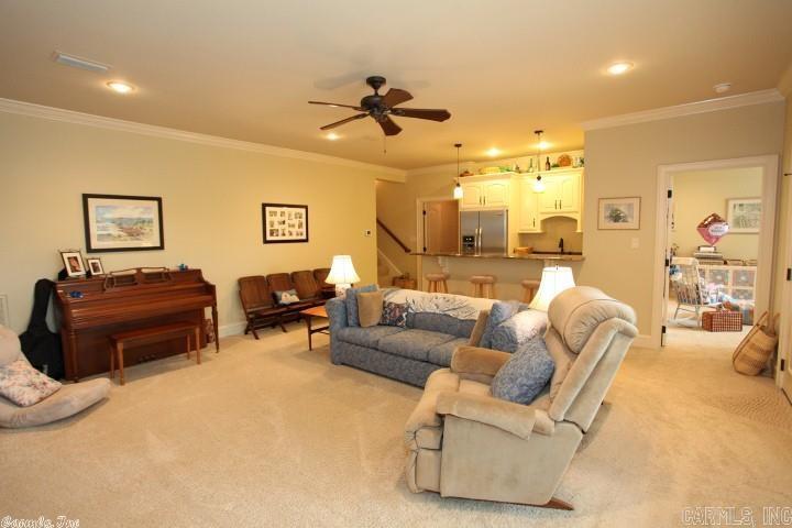 WOODLANDS EDGE - Residential