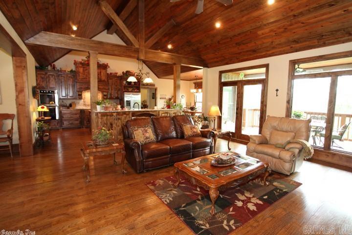 WOODLANDS EDGE - Residential