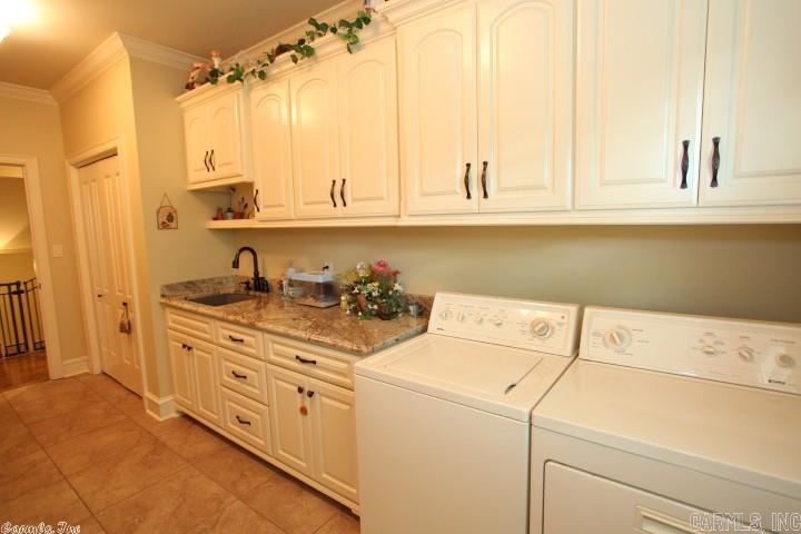 WOODLANDS EDGE - Residential