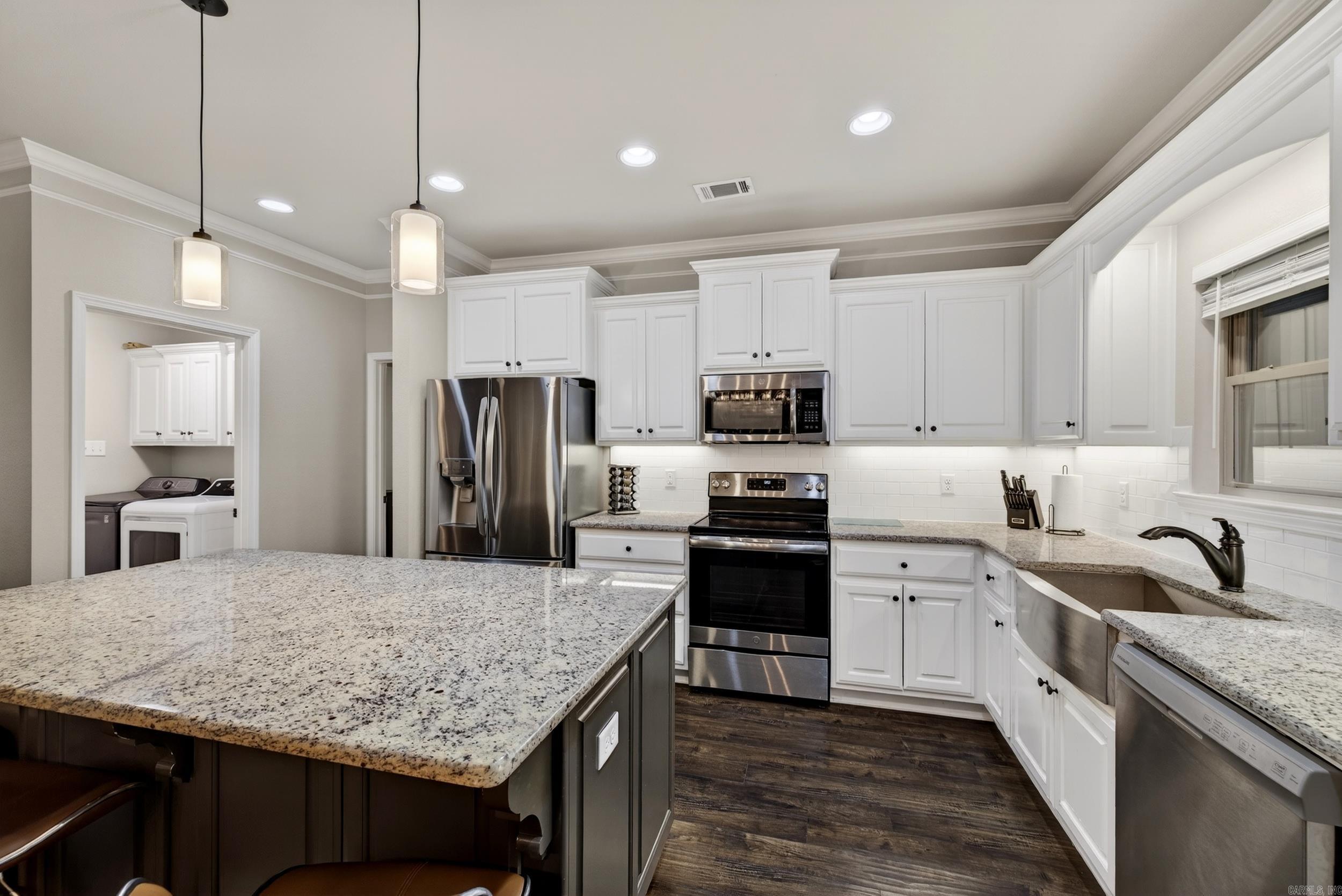 HUNTINGTON PLACE - Residential