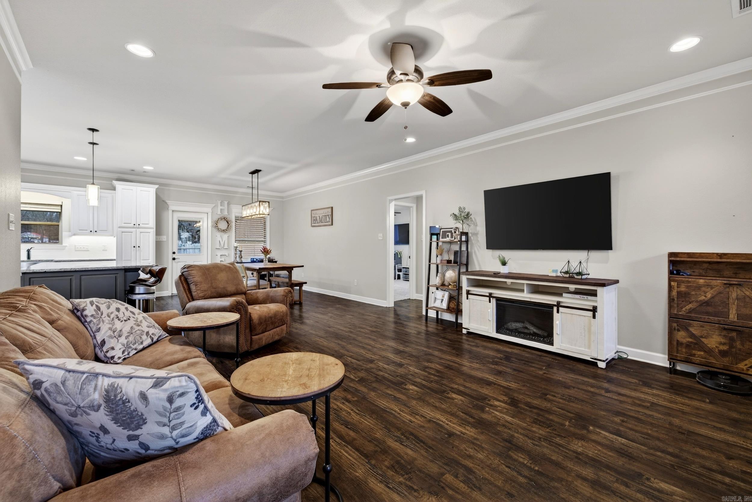HUNTINGTON PLACE - Residential