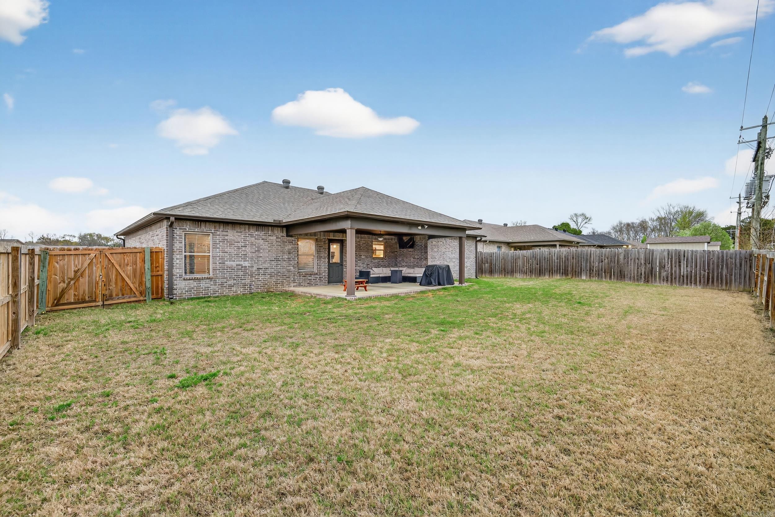 HUNTINGTON PLACE - Residential
