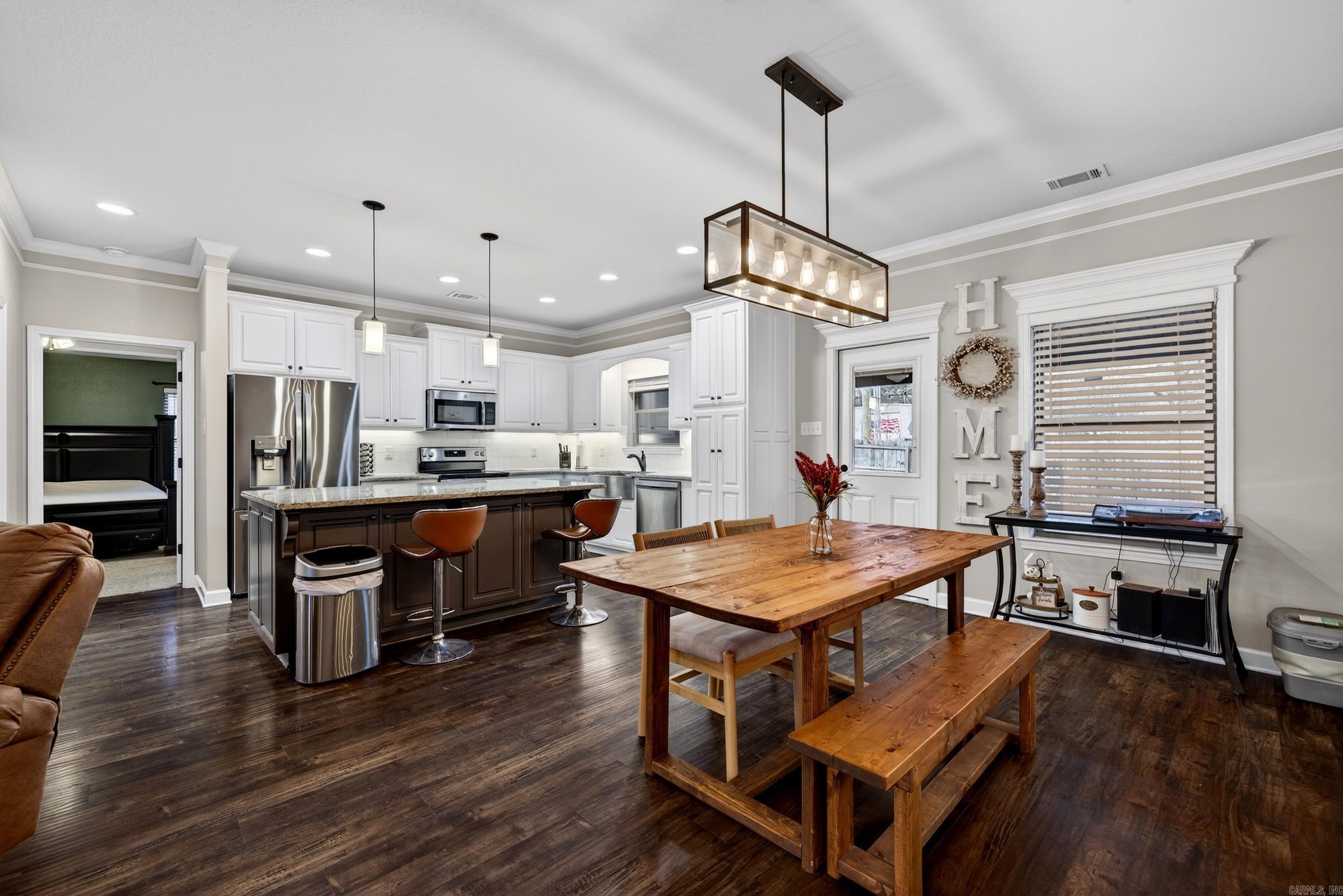 HUNTINGTON PLACE - Residential