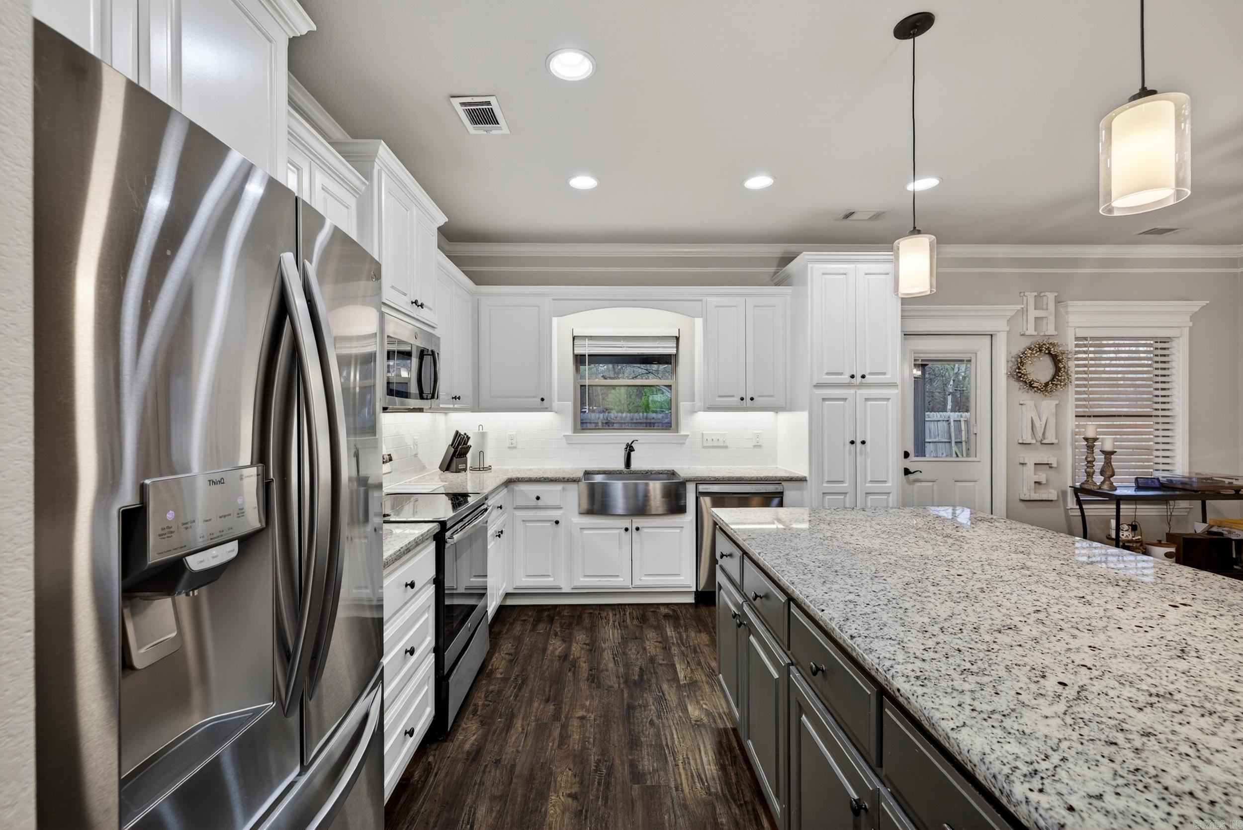 HUNTINGTON PLACE - Residential