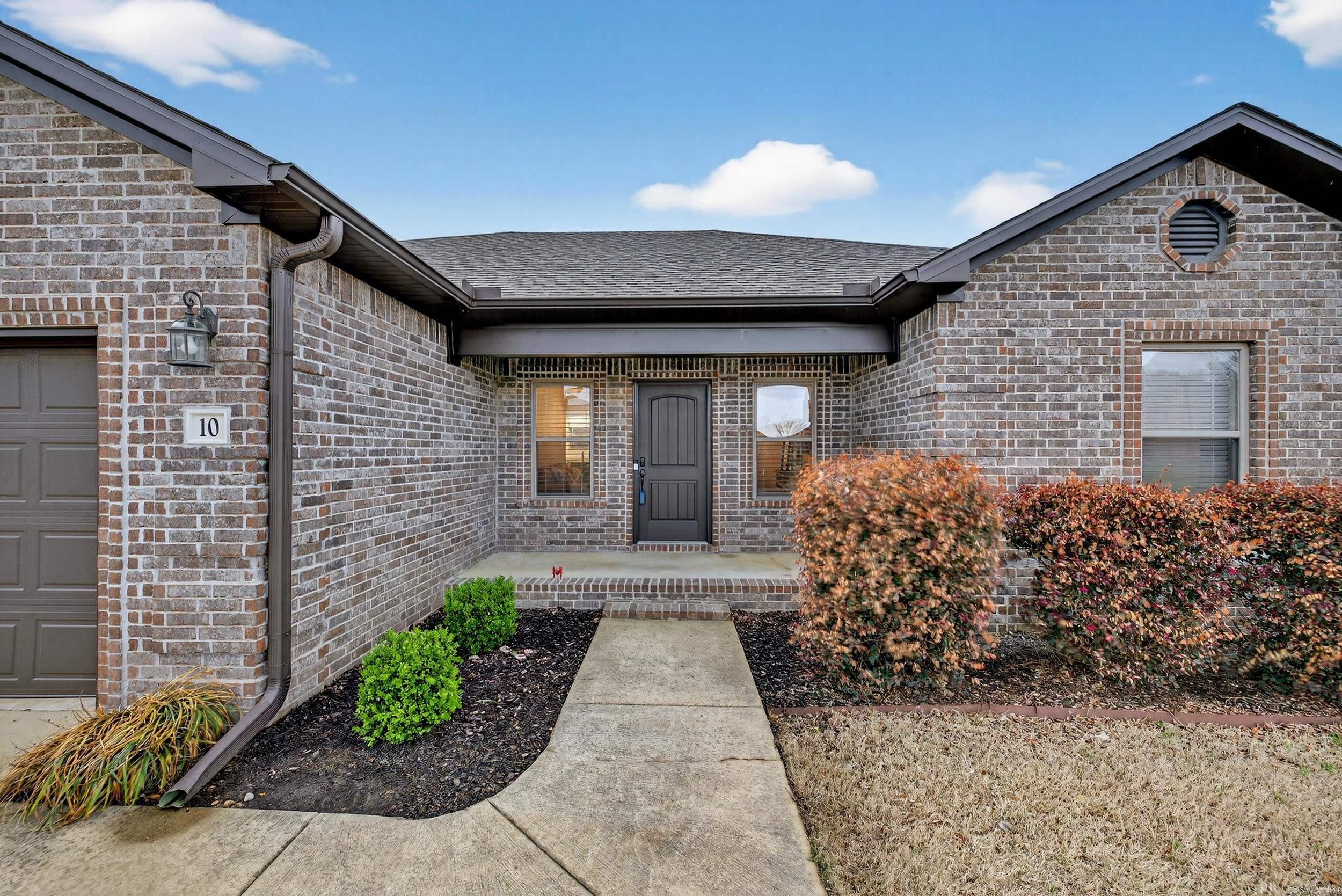 HUNTINGTON PLACE - Residential