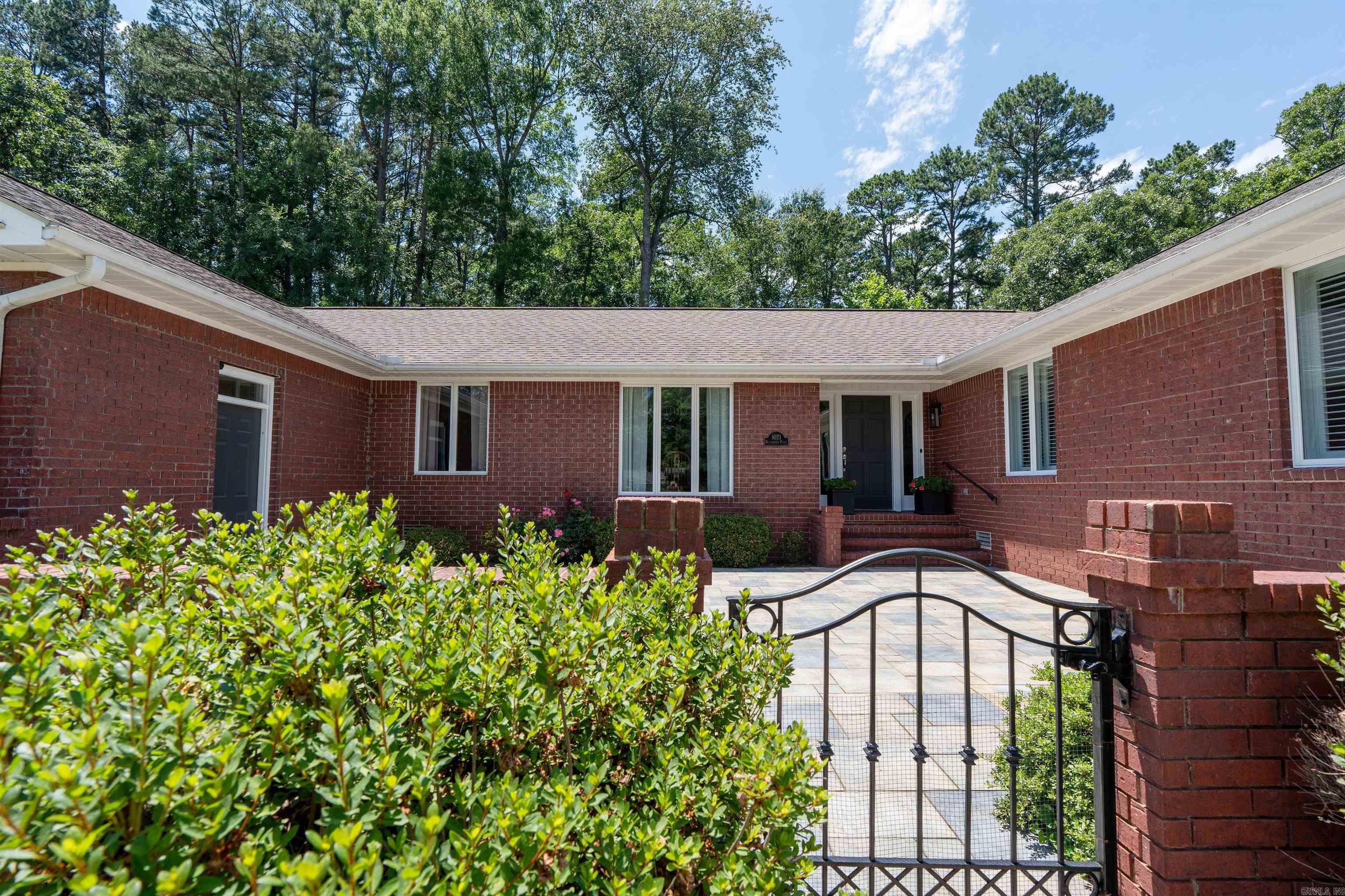 Huntington Place - Residential