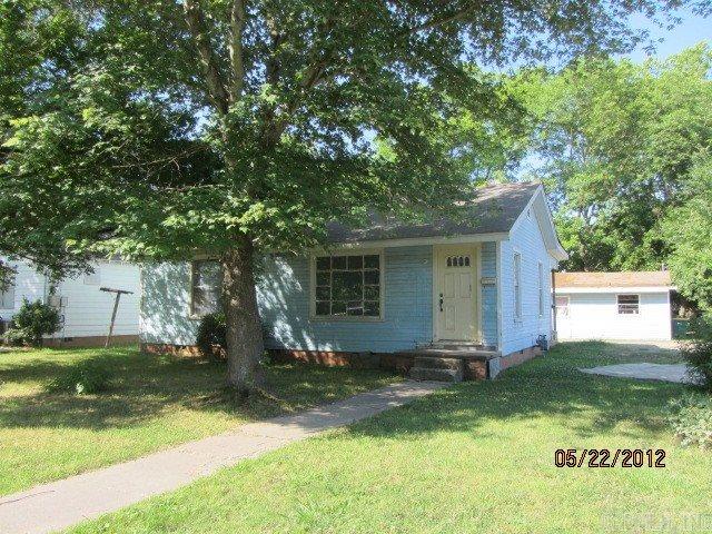 This is great for investors. This property has three homes on one it. They are all rented out with an income of $1,275 a month. This property is being sold as a package deal with 9 other properties with a total income of $4,000. see remarks