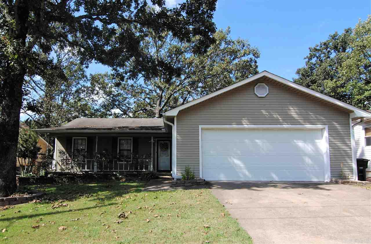 3/2 Split Floor Plan, Living Room Features Vaulted Ceilings, Wood-burning Fireplace, Wood Laminate Floors, Updated Kitchen & Bathrooms. Great Covered Front Porch, HUGE Back Deck, Backyard with Privacy Fence. Close to Harmon Recreation, Swimming Pools, GREAT LOCATION!  Dogs Upon Owner Approval. No Cats.