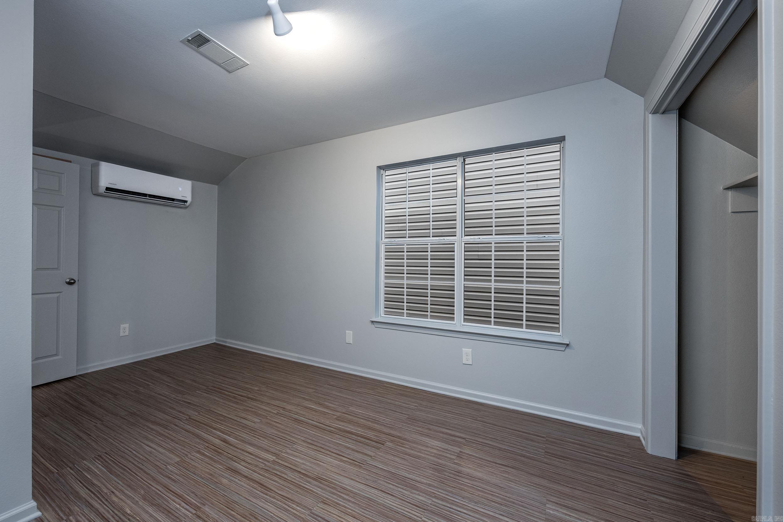 FOXCROFT VILLAGE - Residential