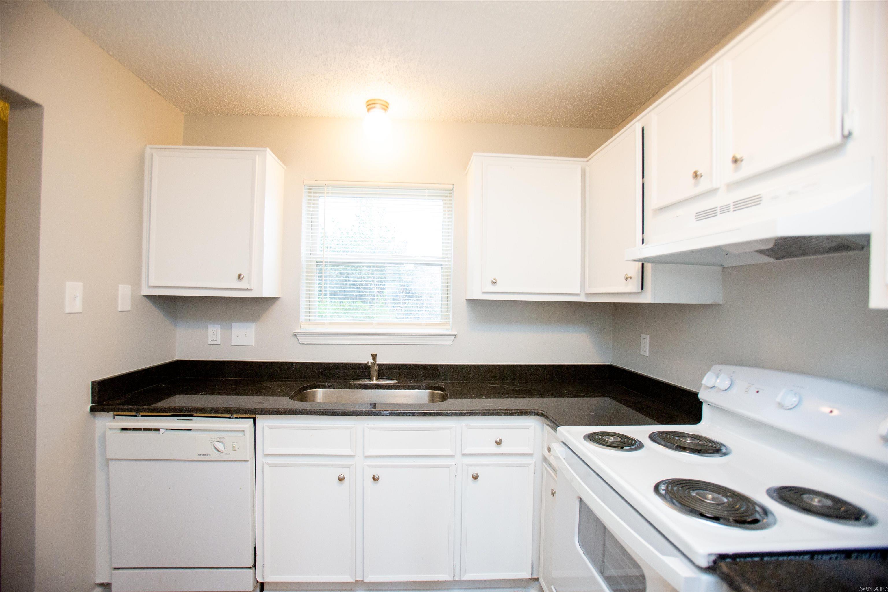 Edge Hill Townhomes - Residential Lease