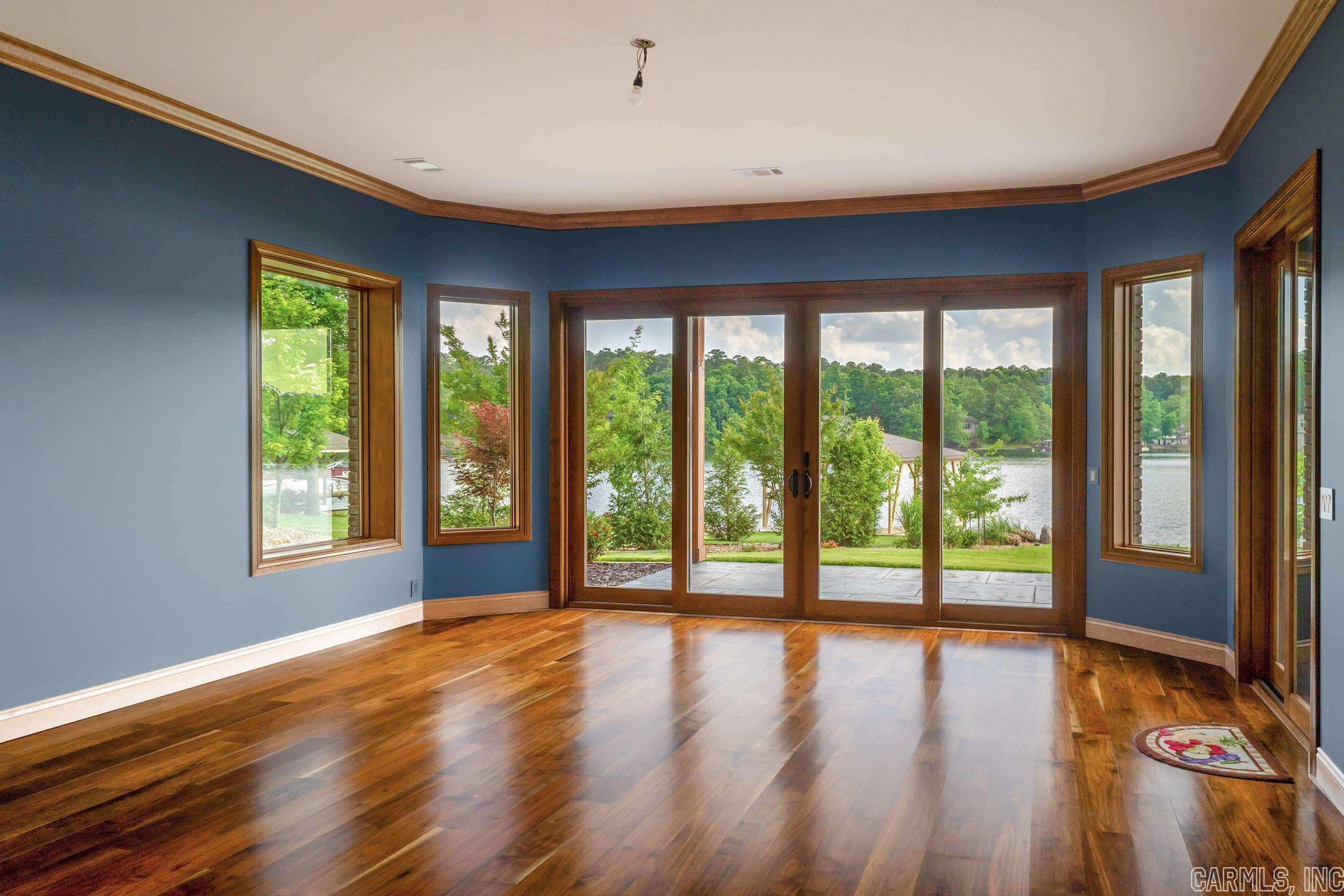 Tiburon - Residential