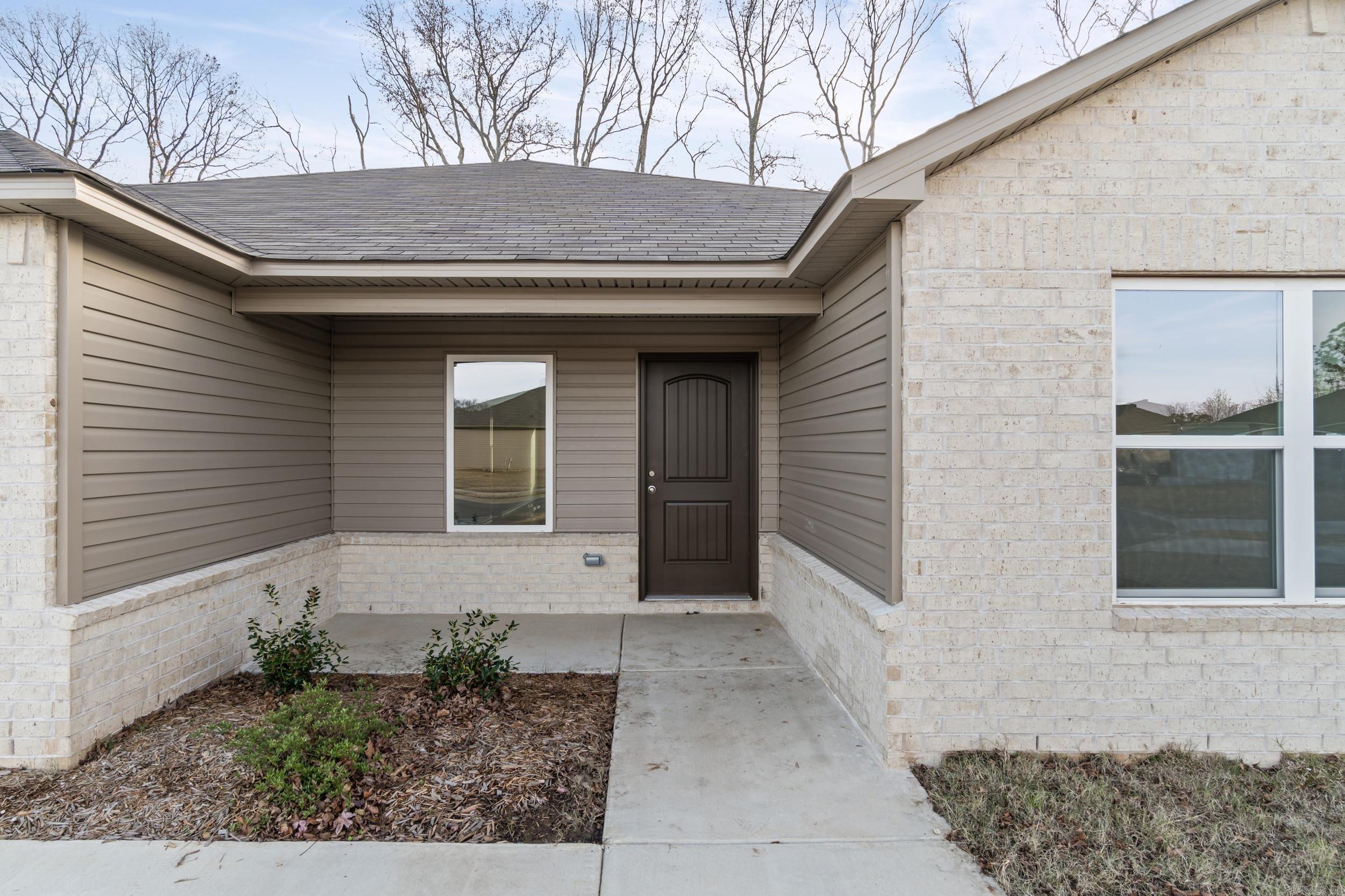 TRAMMEL ESTATES - Residential