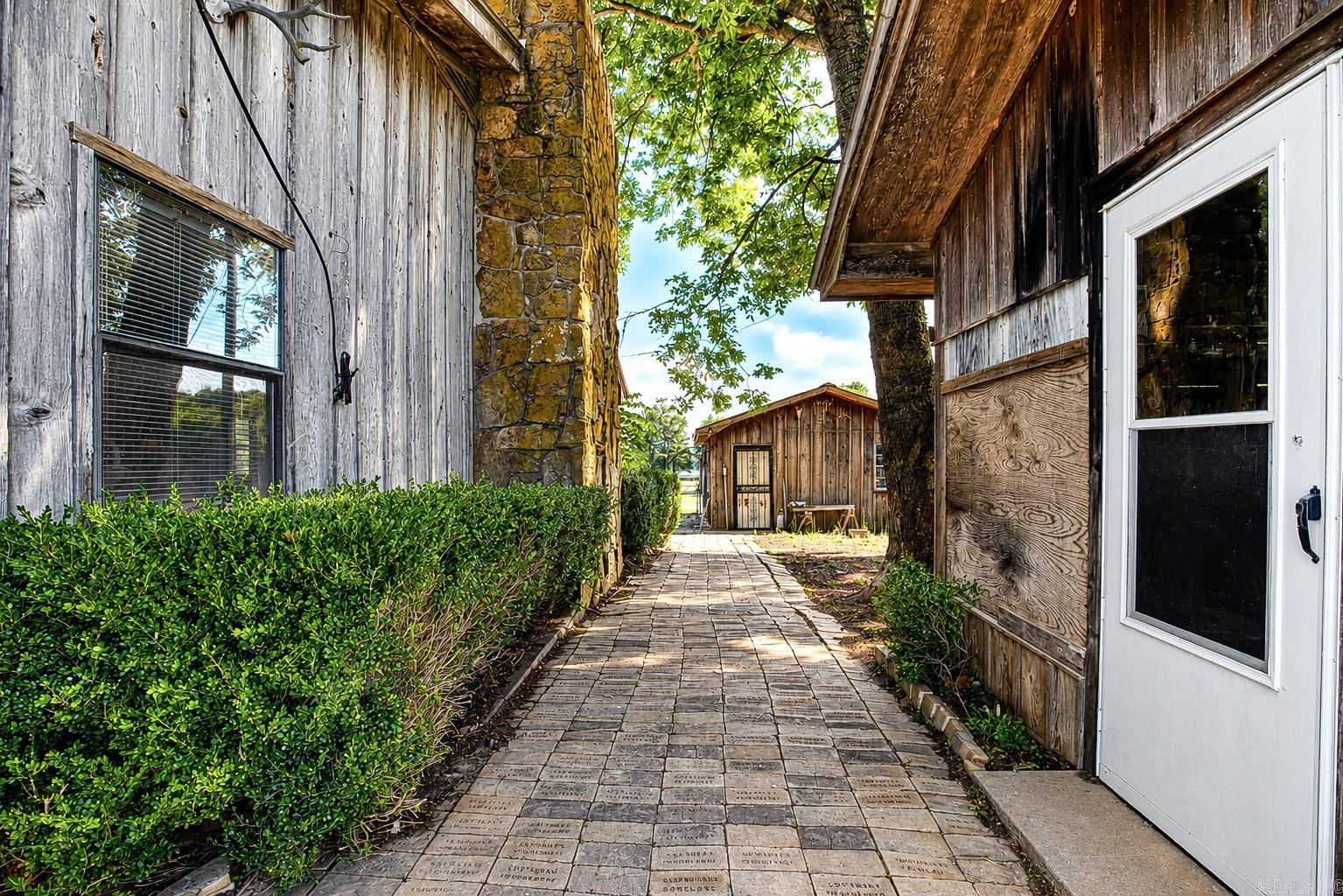 Metes & Bounds - Residential