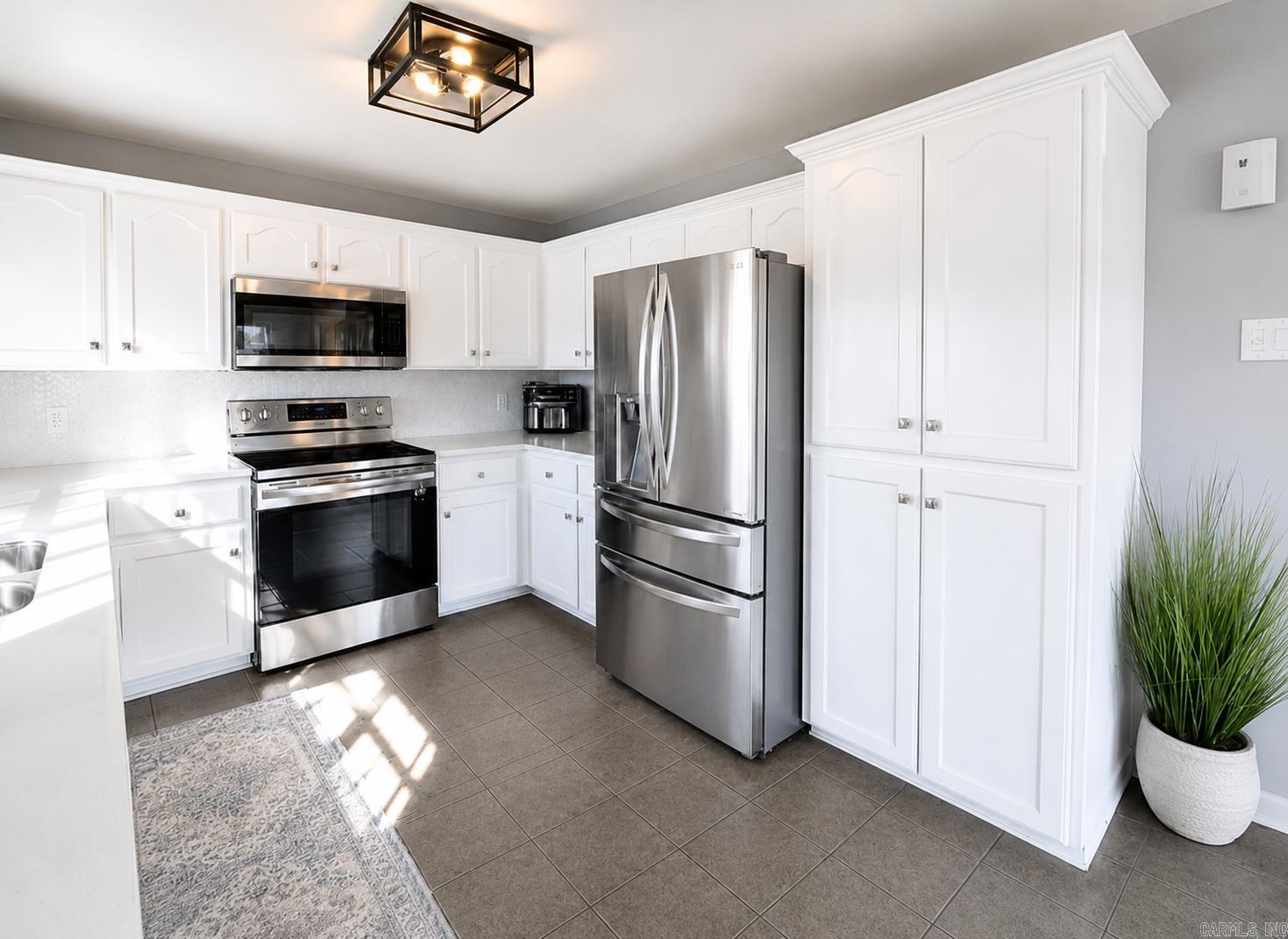 HUNTER HEIGHTS - Residential