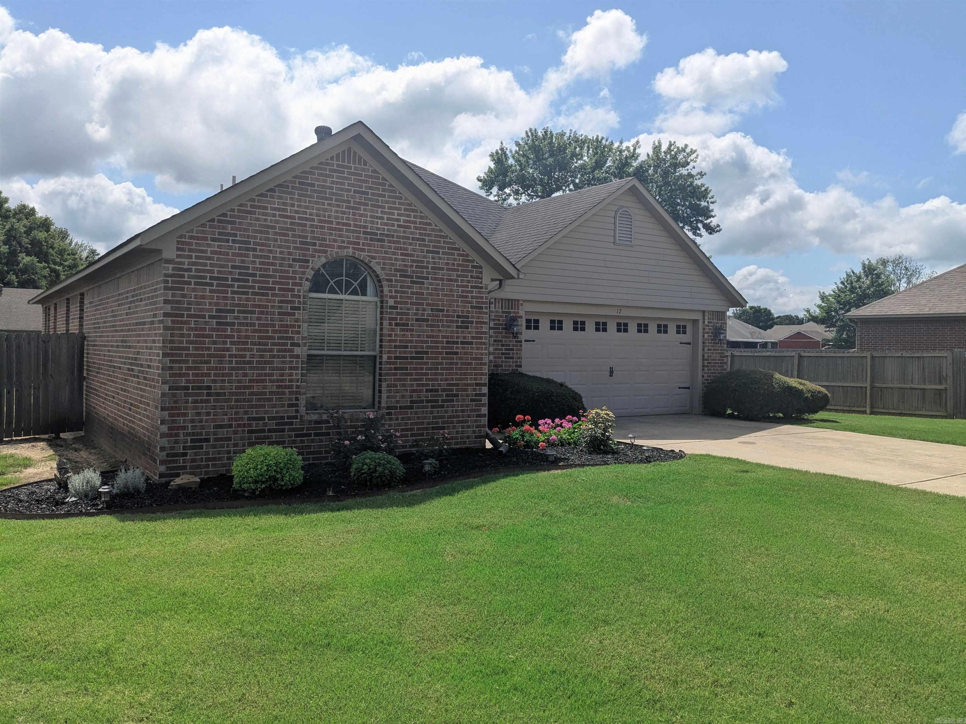 HUNTER HEIGHTS - Residential