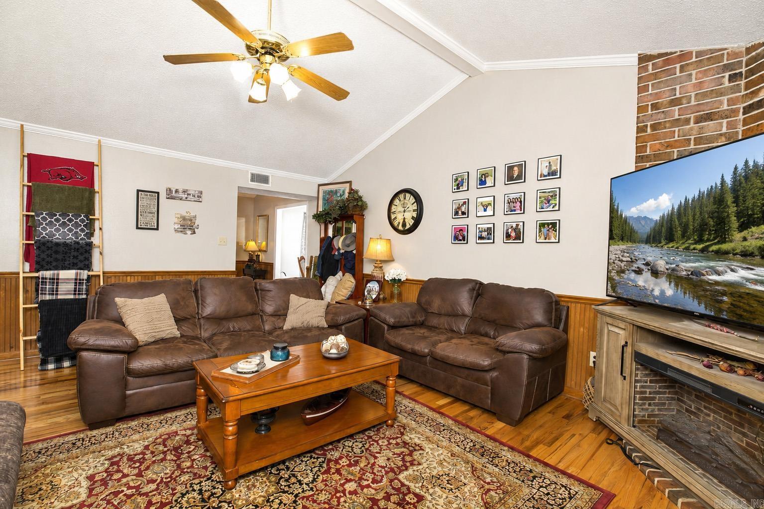 GREEN OAK - Residential