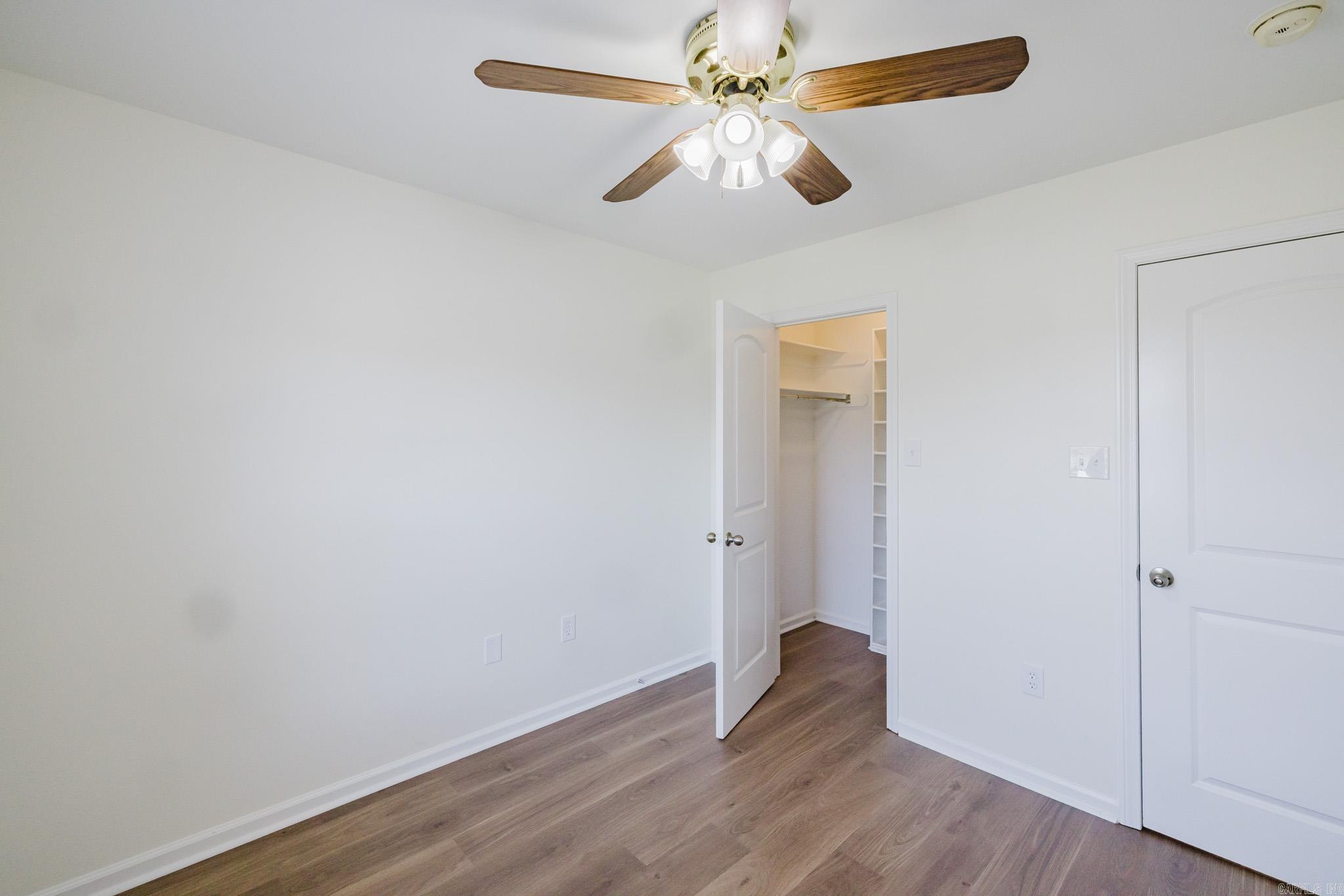 KINGS CROSSING - Residential