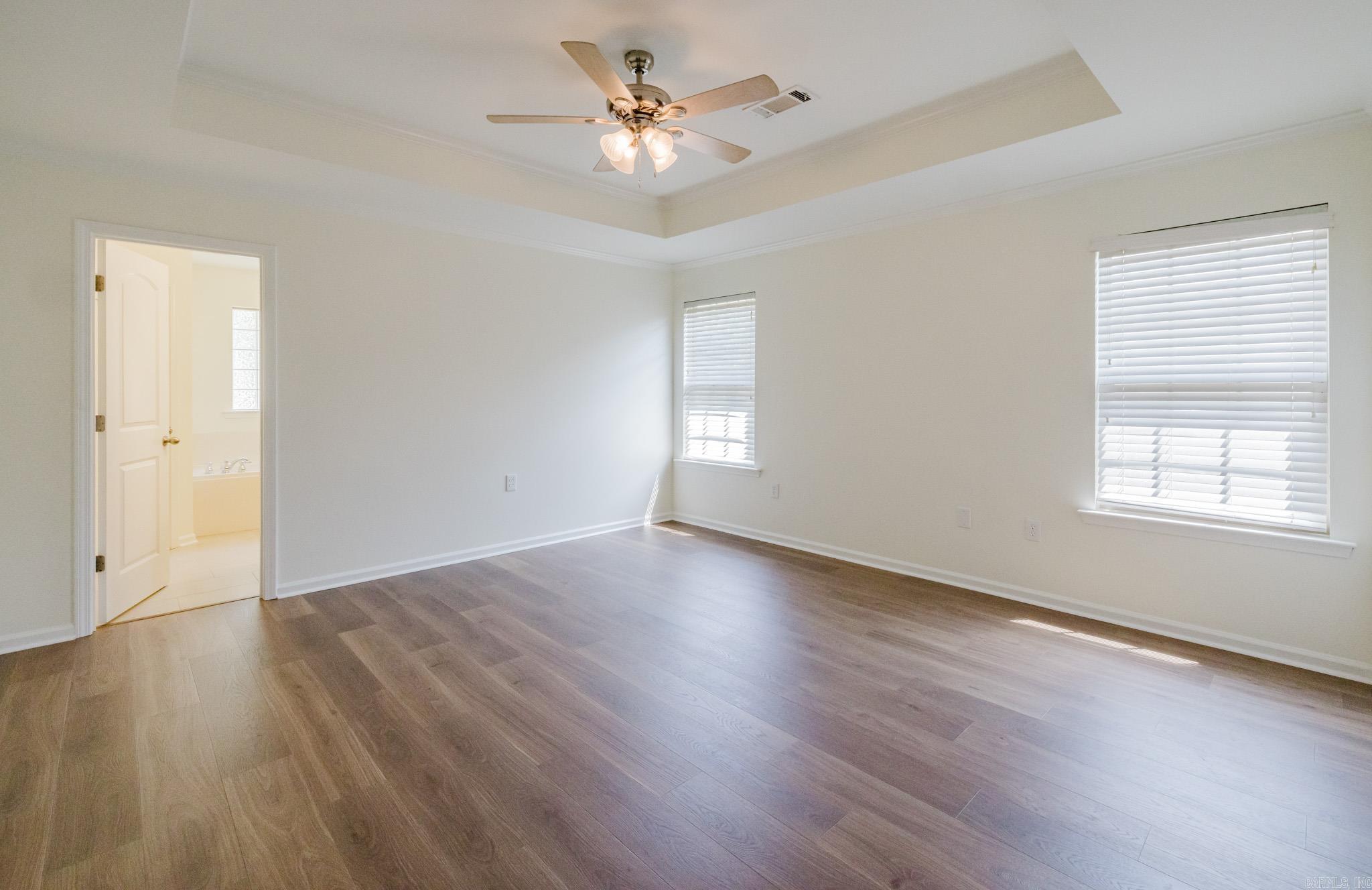 KINGS CROSSING - Residential