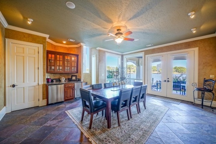 Paradise Lake Village Townhomes - Residential