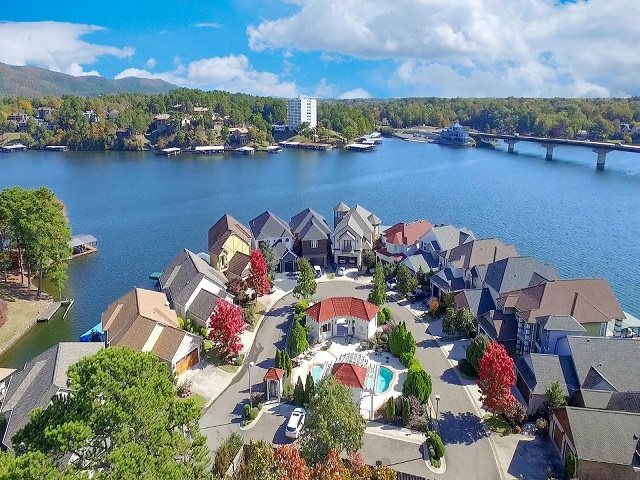 Paradise Lake Village Townhomes - Residential