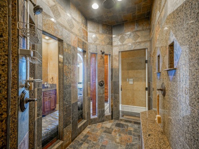 Paradise Lake Village Townhomes - Residential