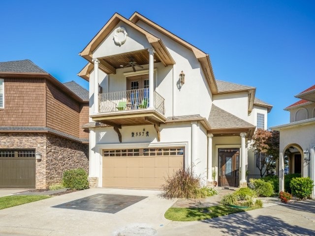Paradise Lake Village Townhomes - Residential