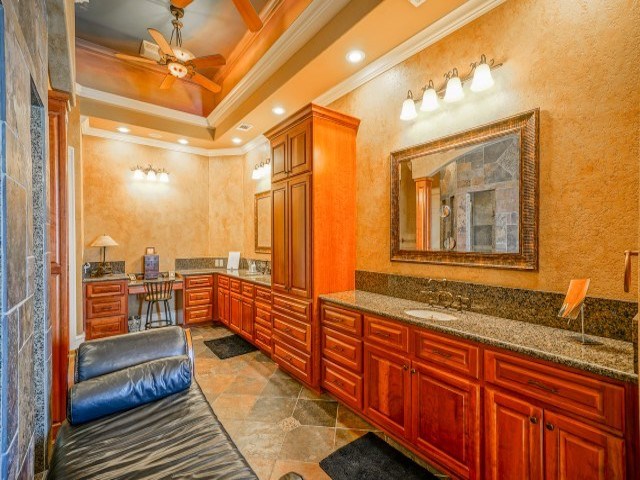 Paradise Lake Village Townhomes - Residential