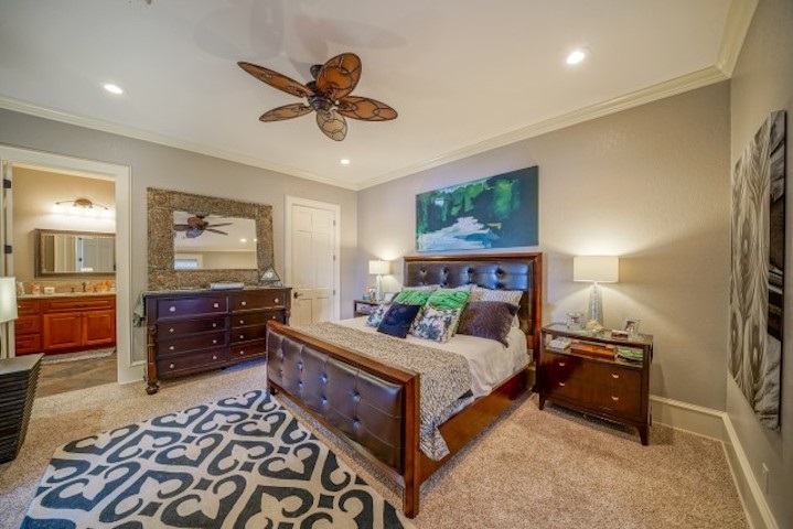Paradise Lake Village Townhomes - Residential