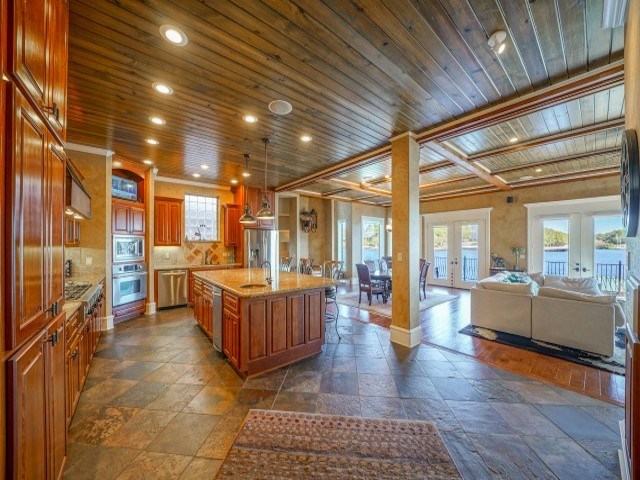 Paradise Lake Village Townhomes - Residential