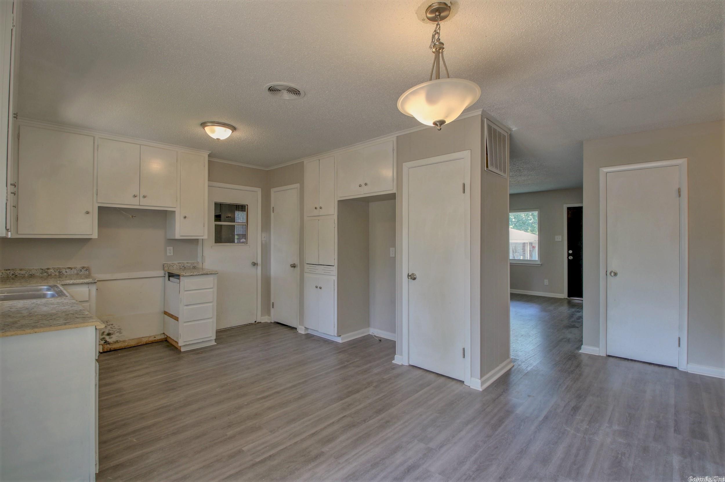 South Gate - Residential Lease