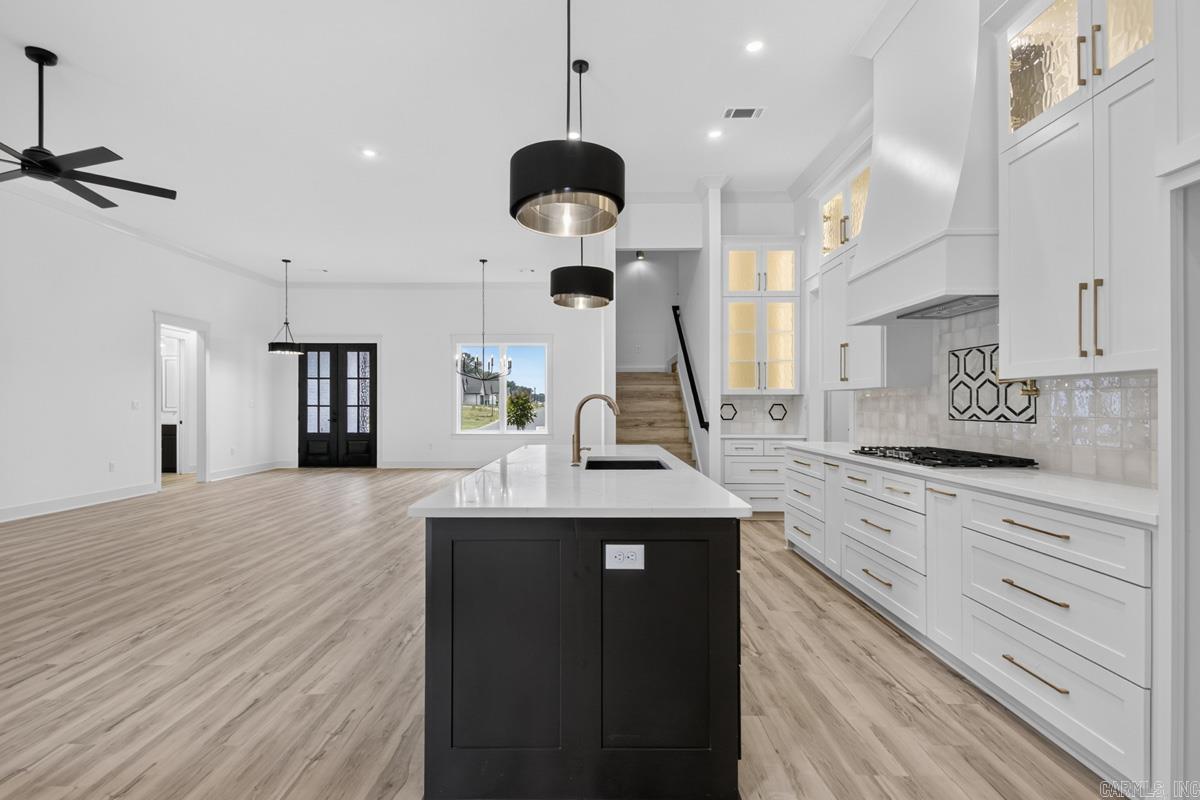 COUNTRY CLUB OF AR-QUARTERS ADDN - Residential