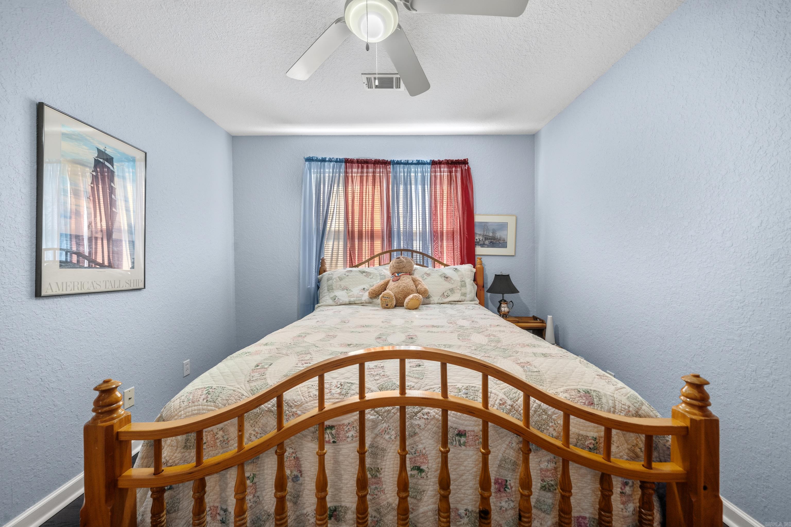 WOODLANDS EDGE - Residential