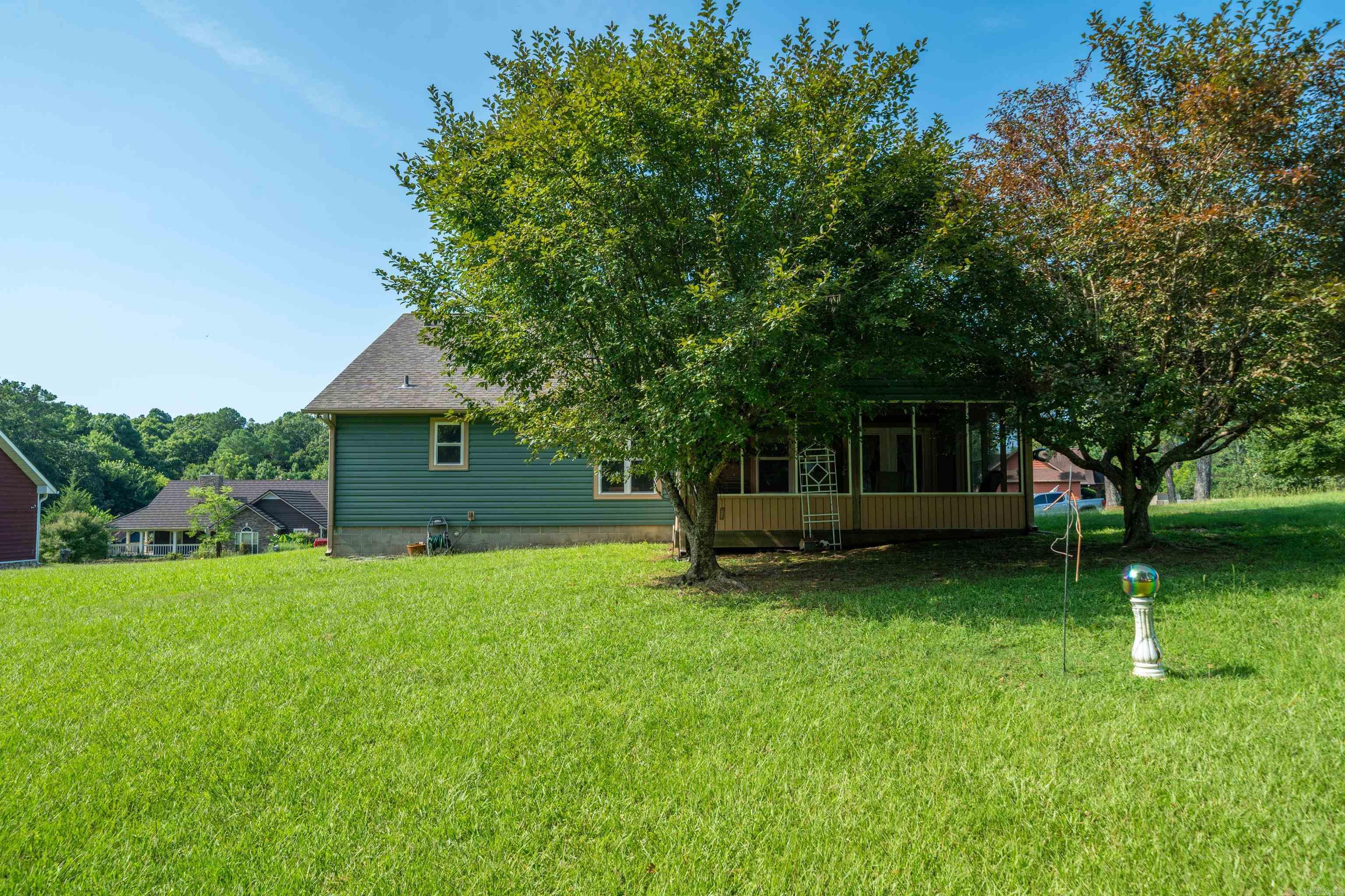 WOODLANDS EDGE - Residential