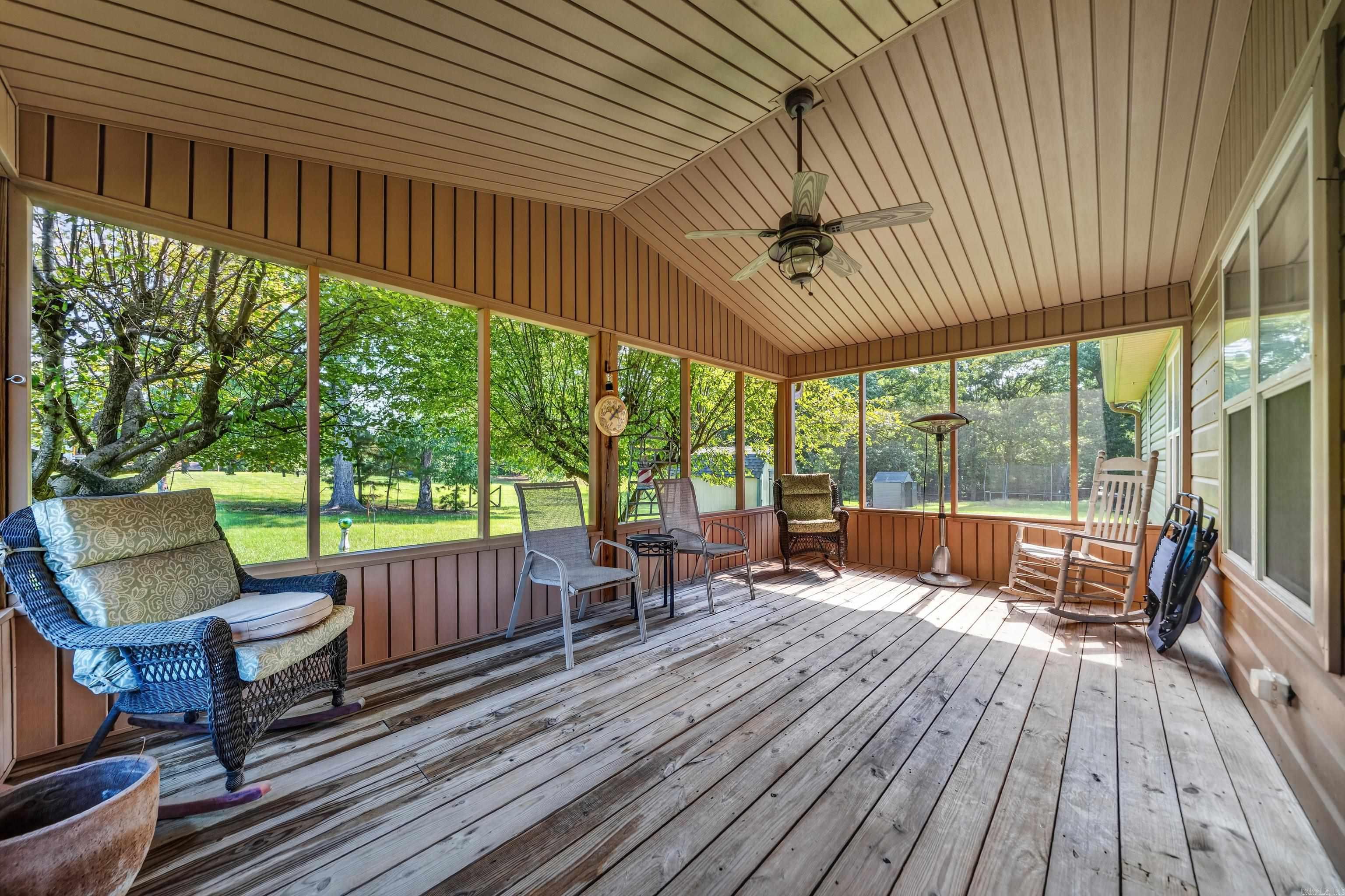 WOODLANDS EDGE - Residential