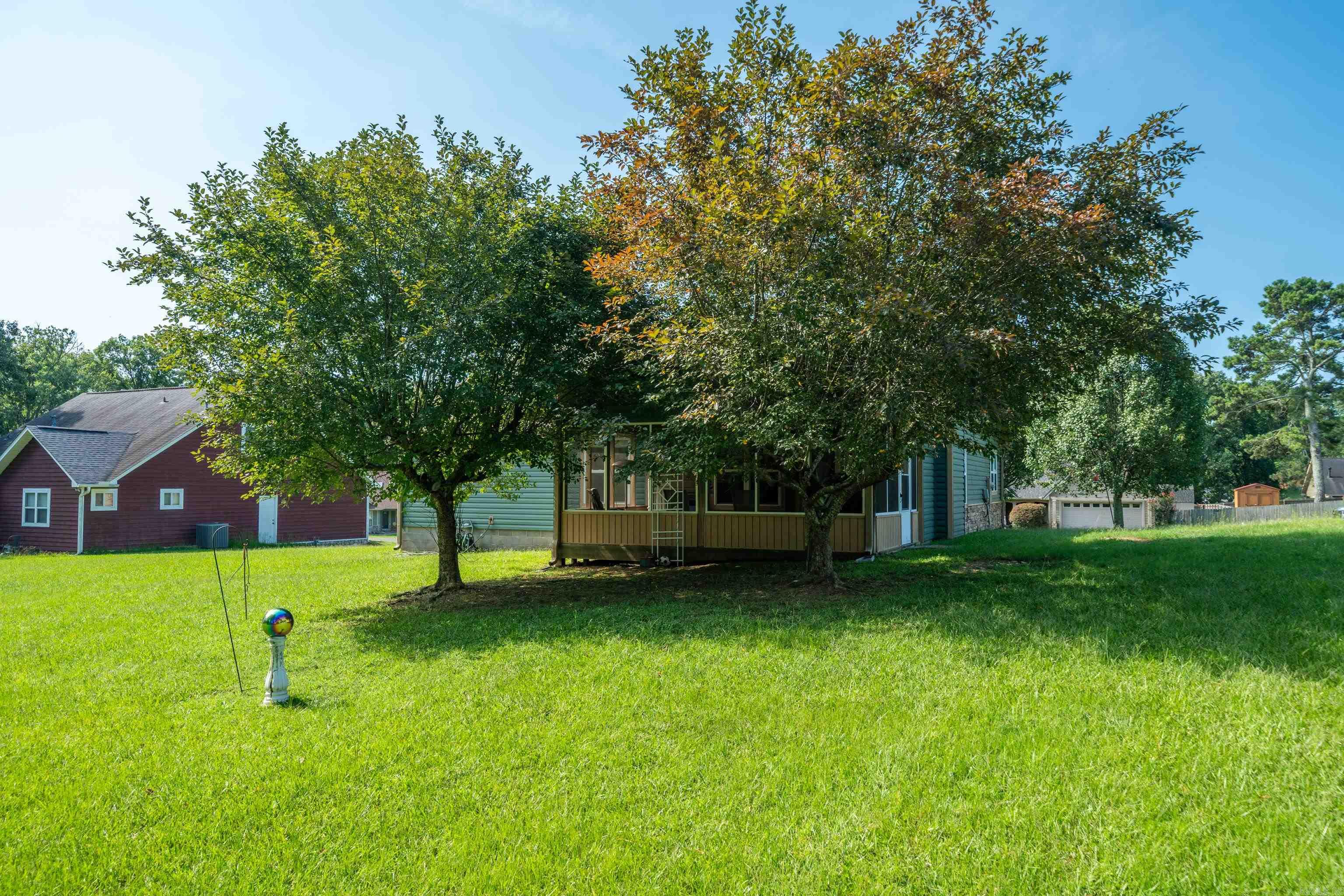 WOODLANDS EDGE - Residential