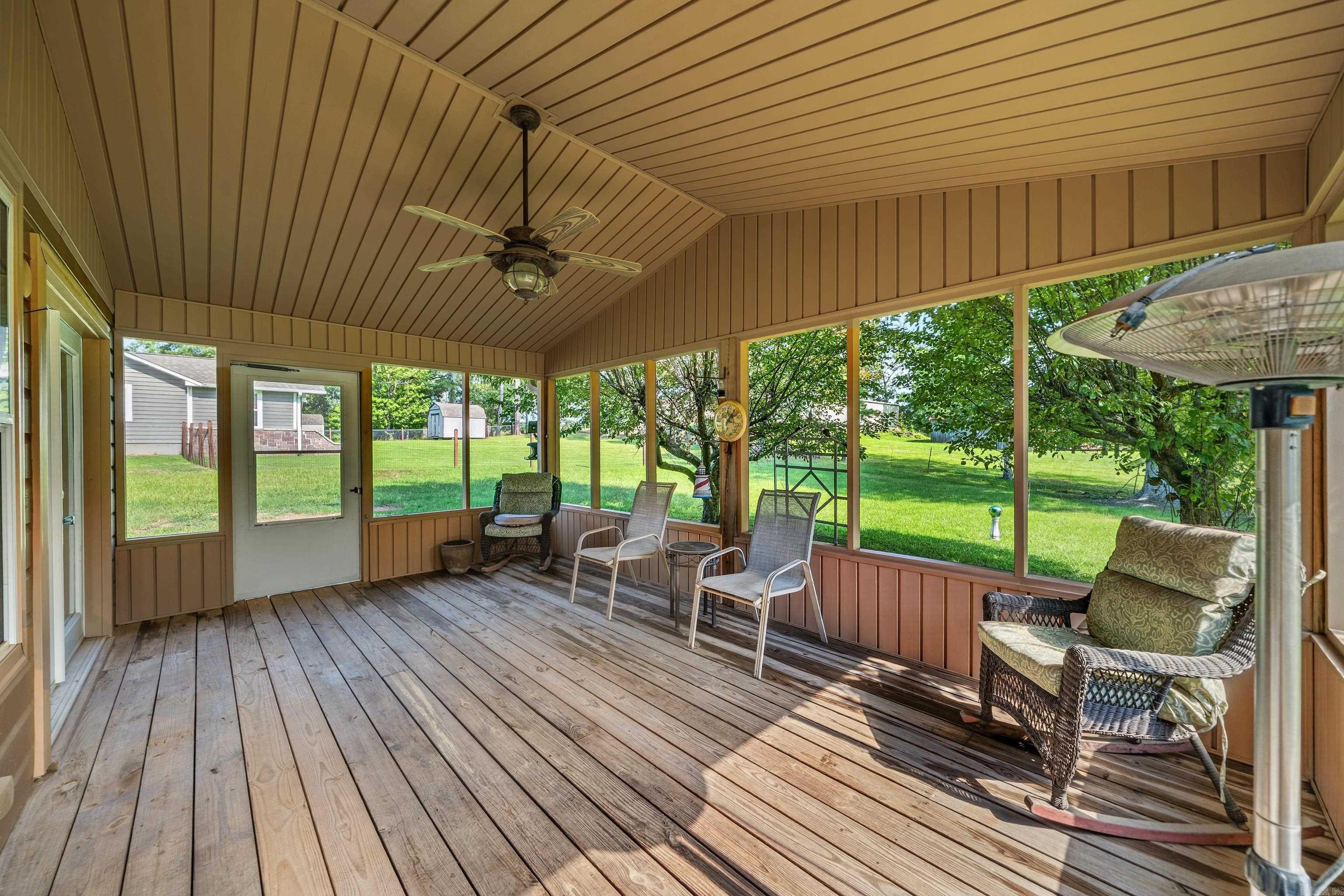 WOODLANDS EDGE - Residential