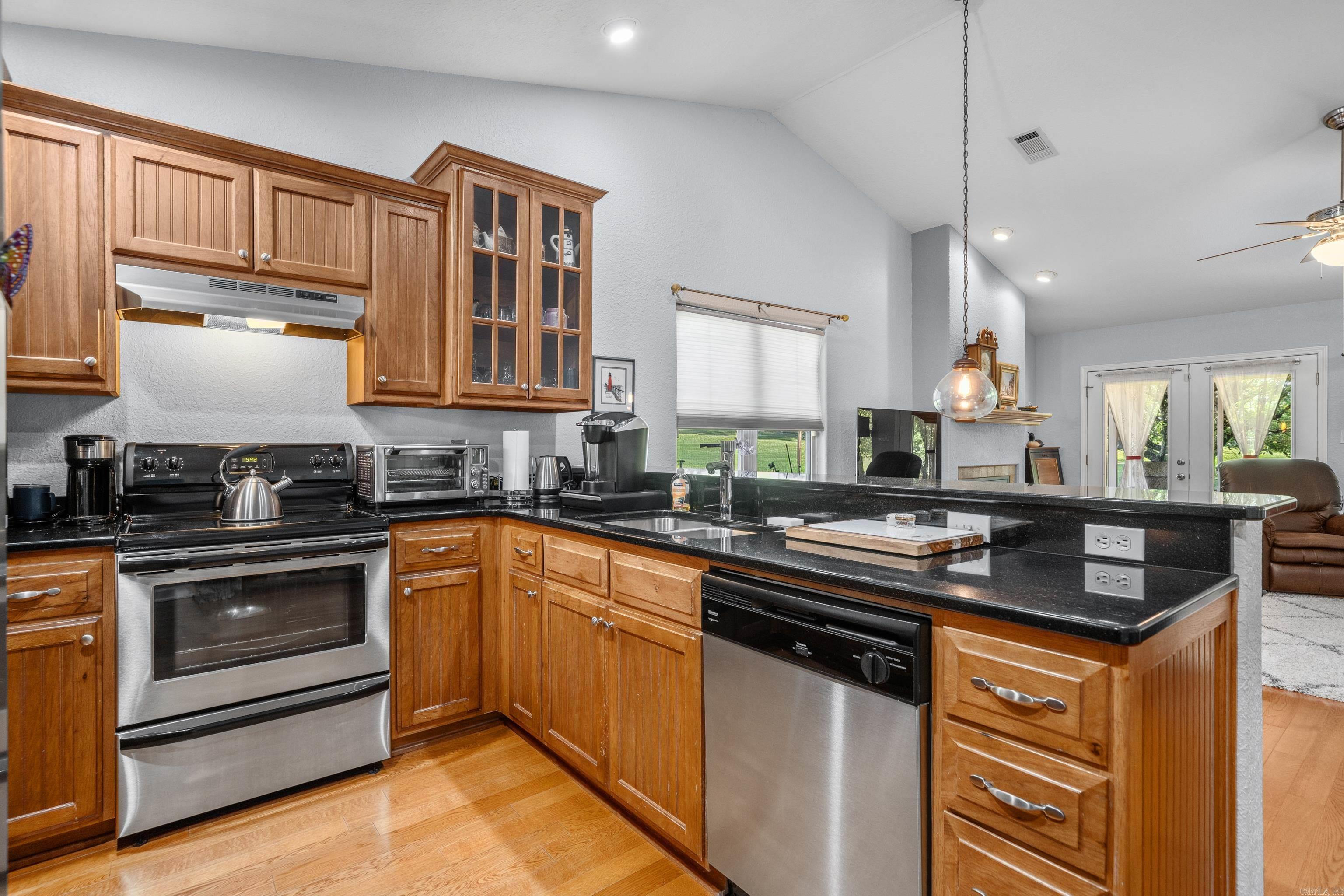 WOODLANDS EDGE - Residential