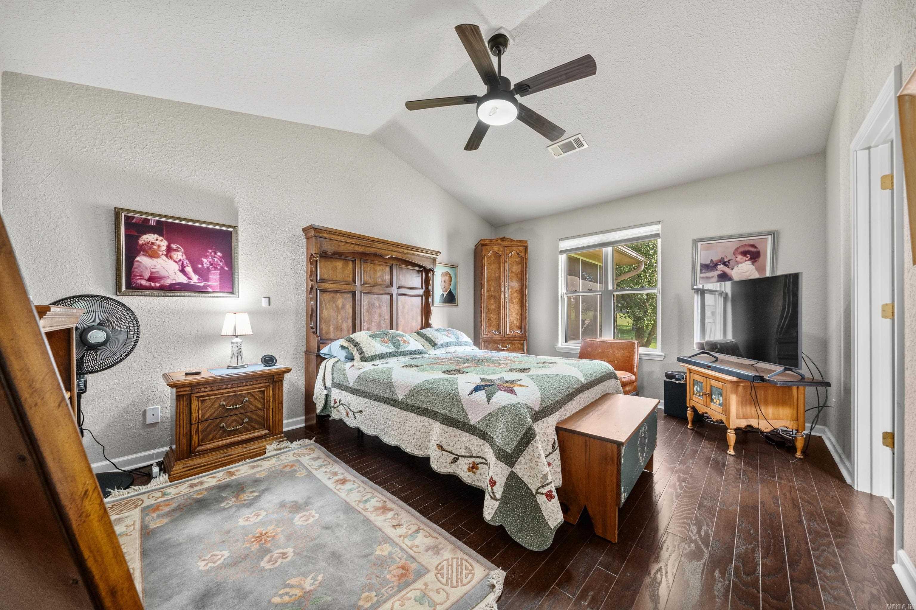 WOODLANDS EDGE - Residential