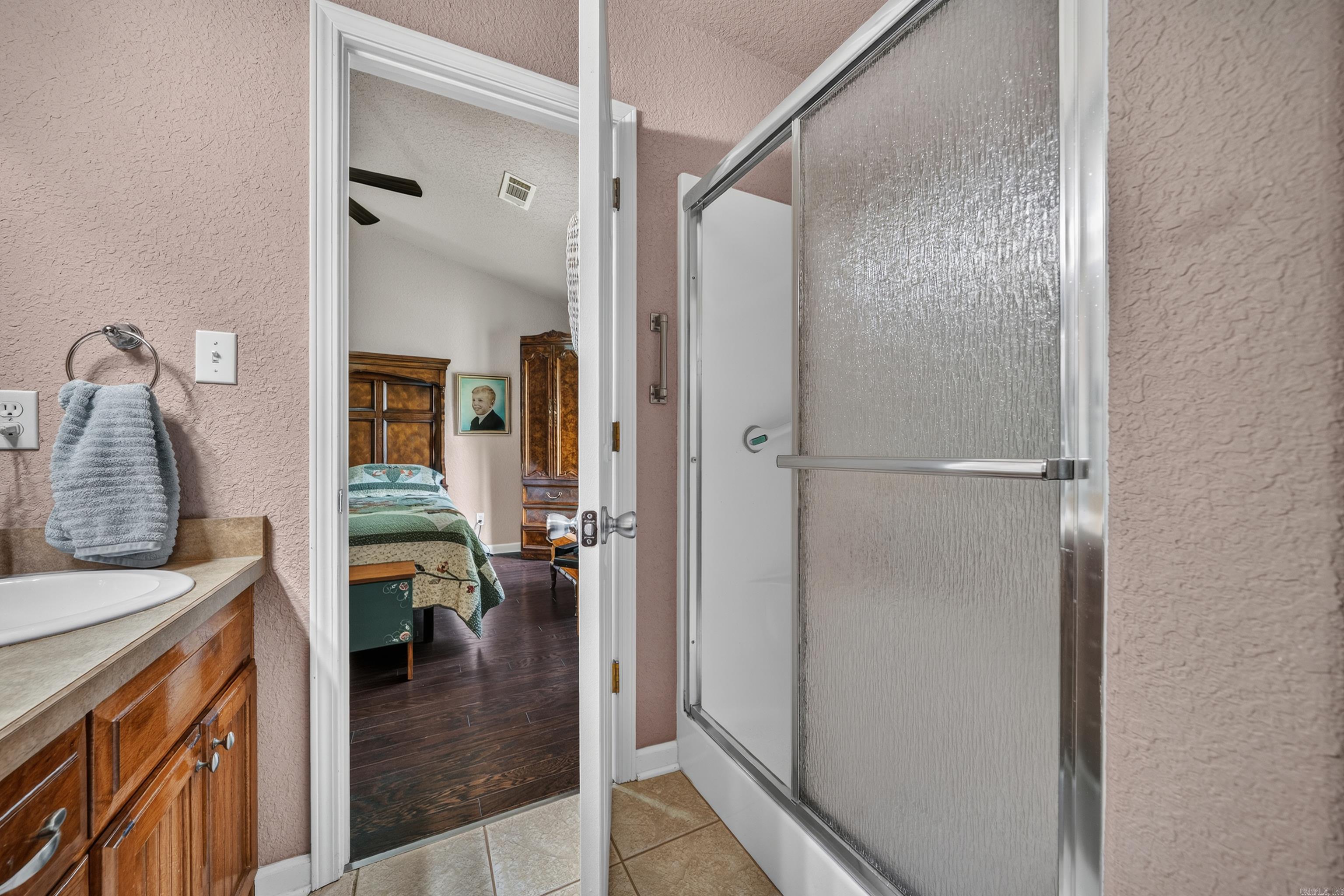 WOODLANDS EDGE - Residential