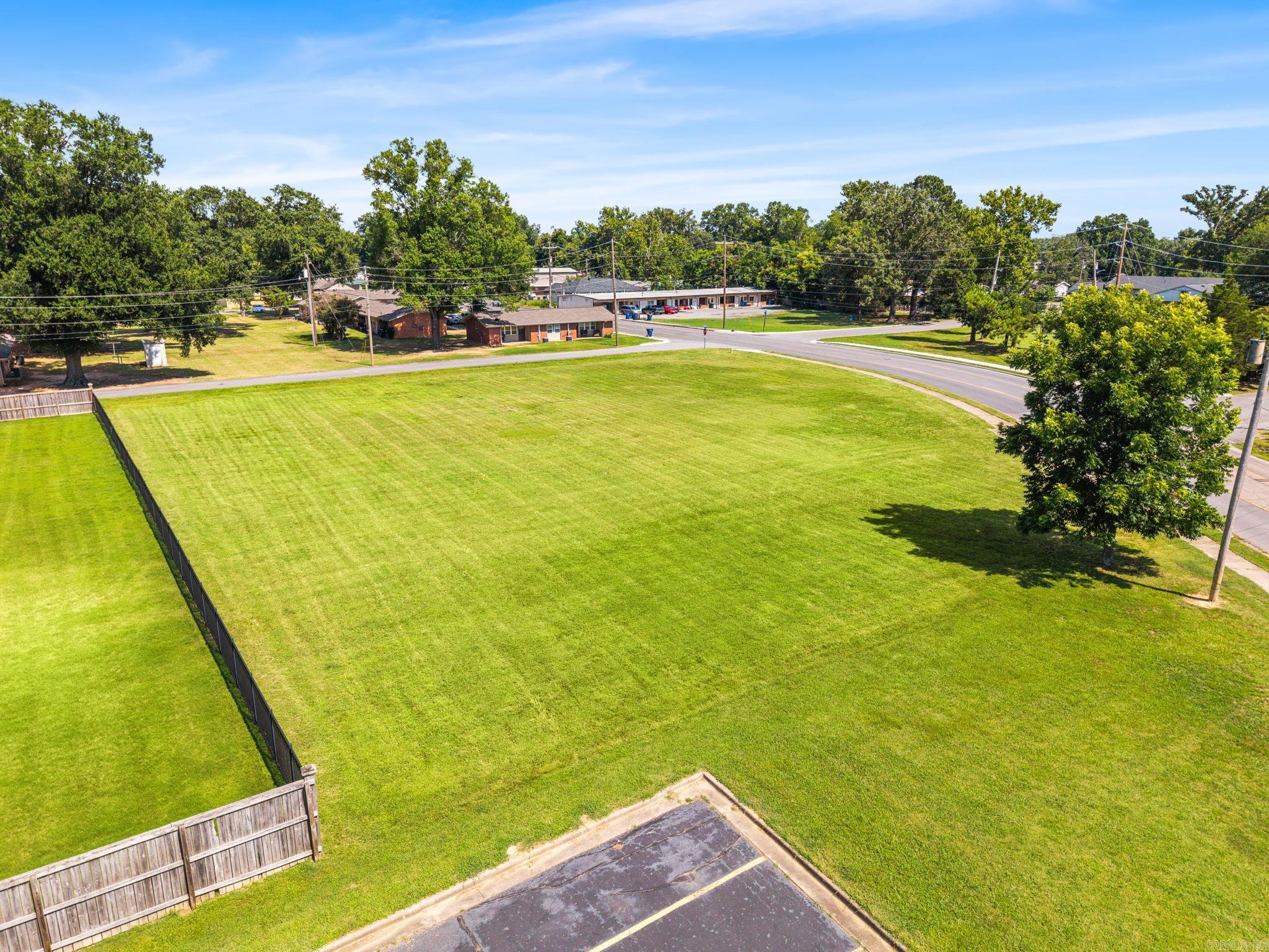 Cabot City Area - Commercial Sale
