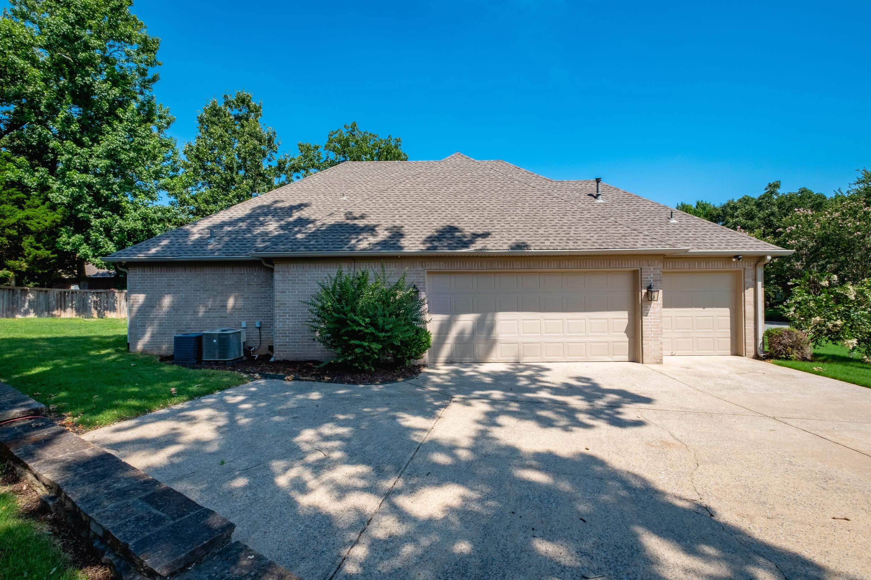 CHENAL VALLEY MARGEUAX - Residential