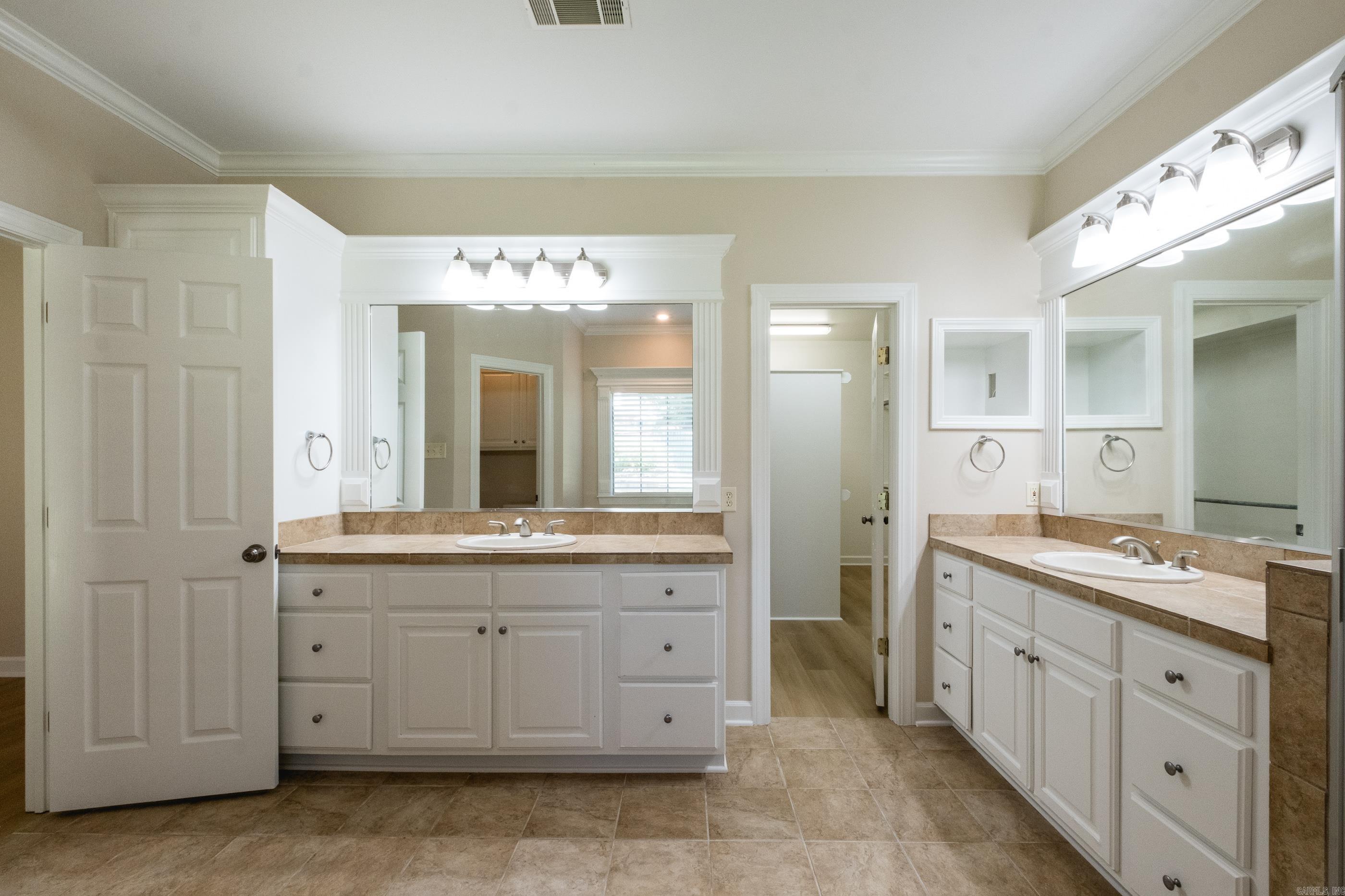 CHENAL VALLEY MARGEUAX - Residential